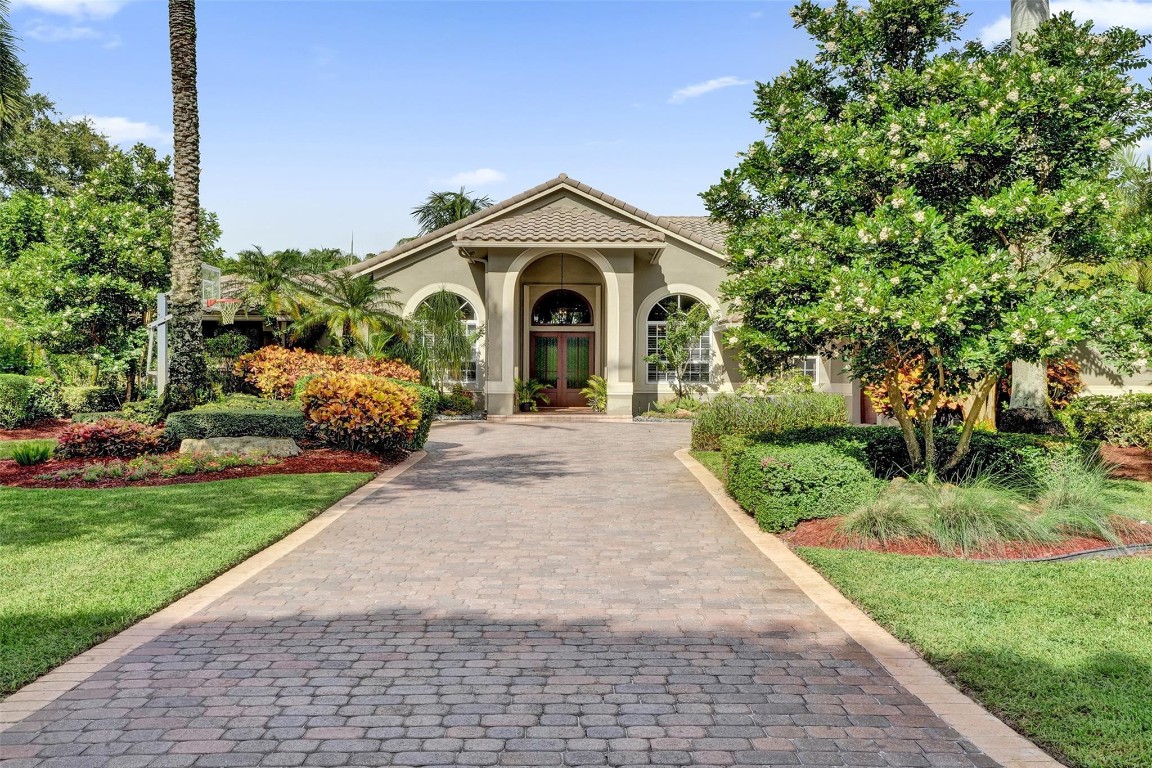 7811 E Upper Ridge Dr