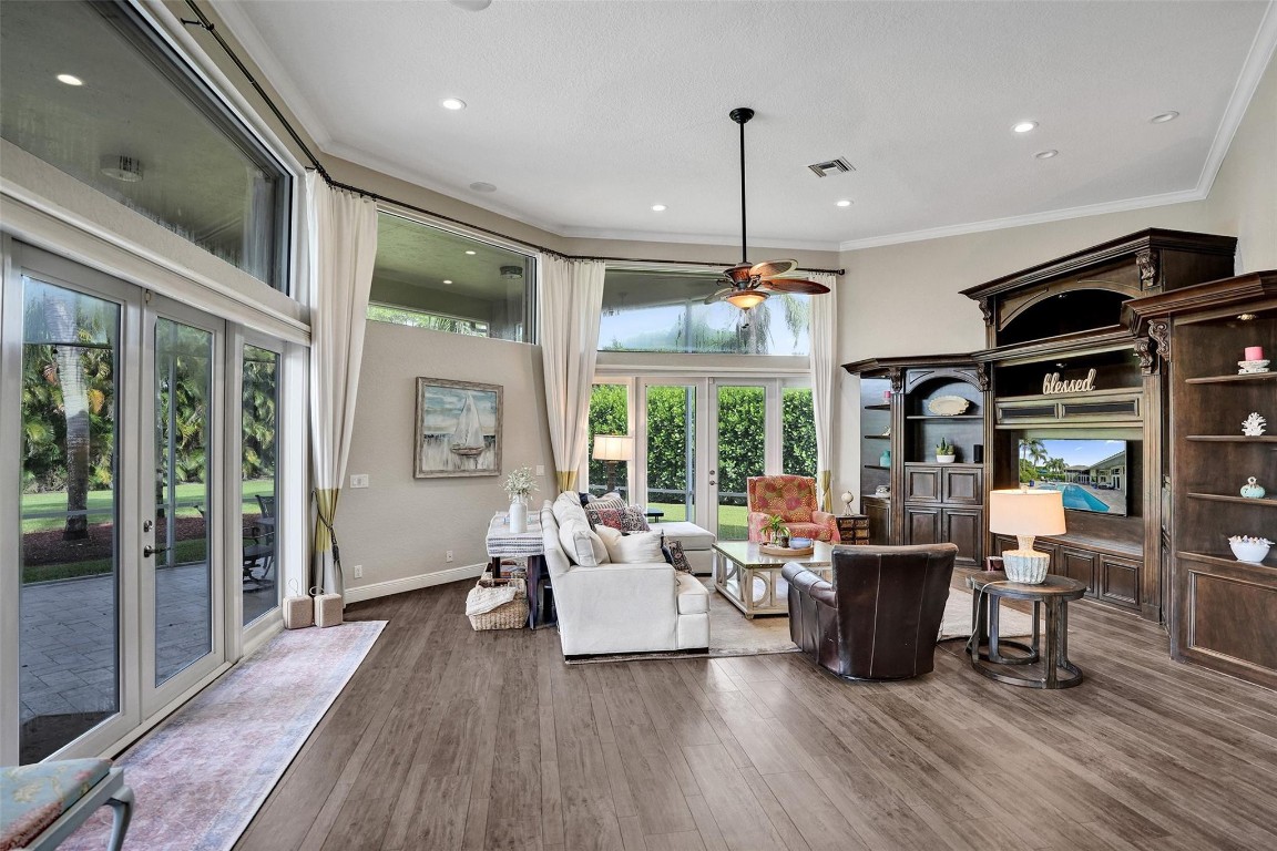 7811 E Upper Ridge Dr