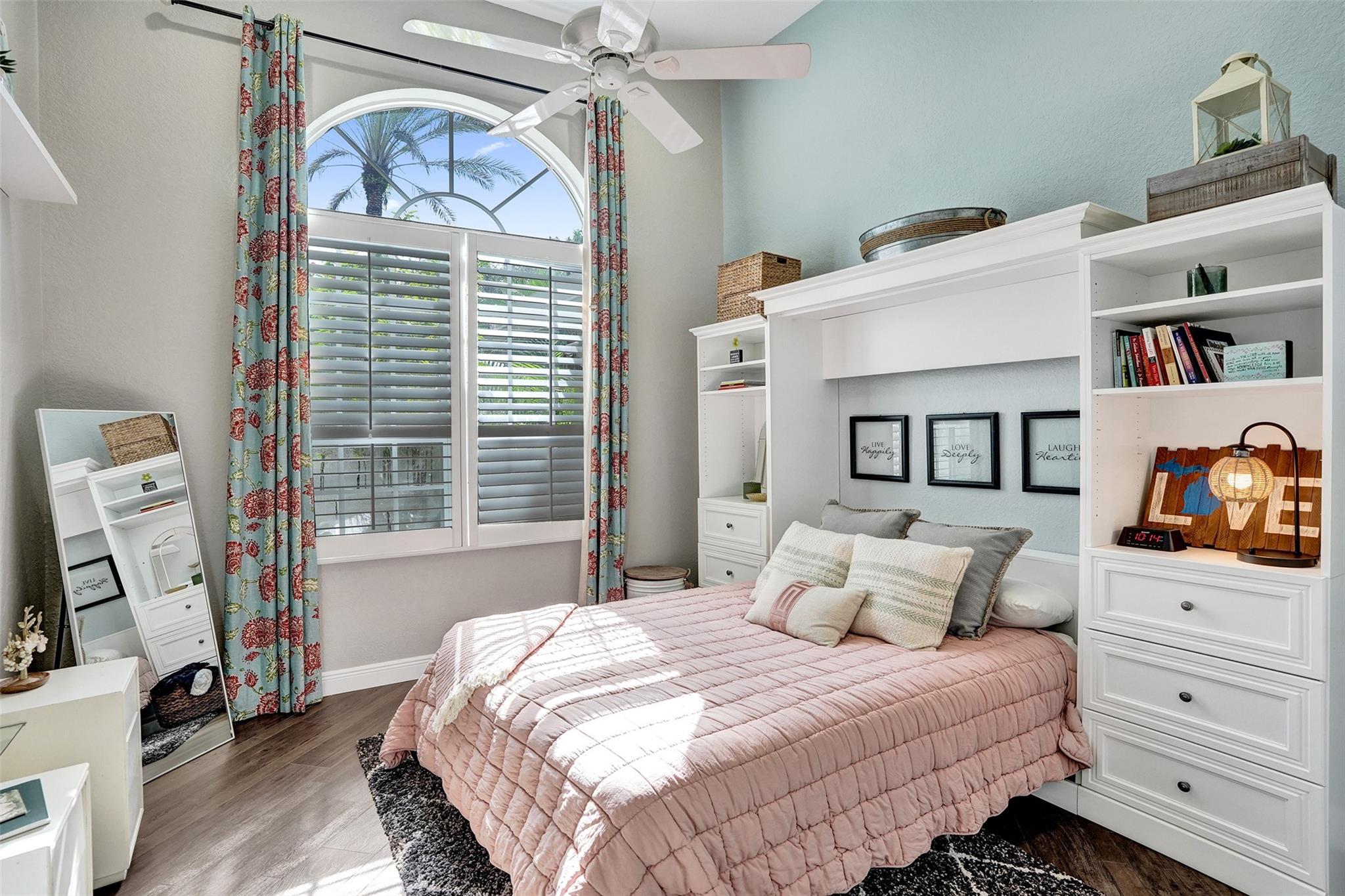 7811 E Upper Ridge Dr