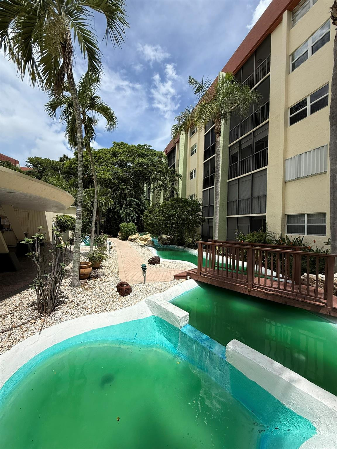 5300 NE 24th Ter 525c