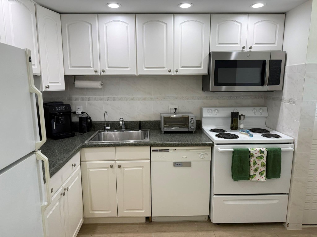 5300 NE 24th Ter 525c