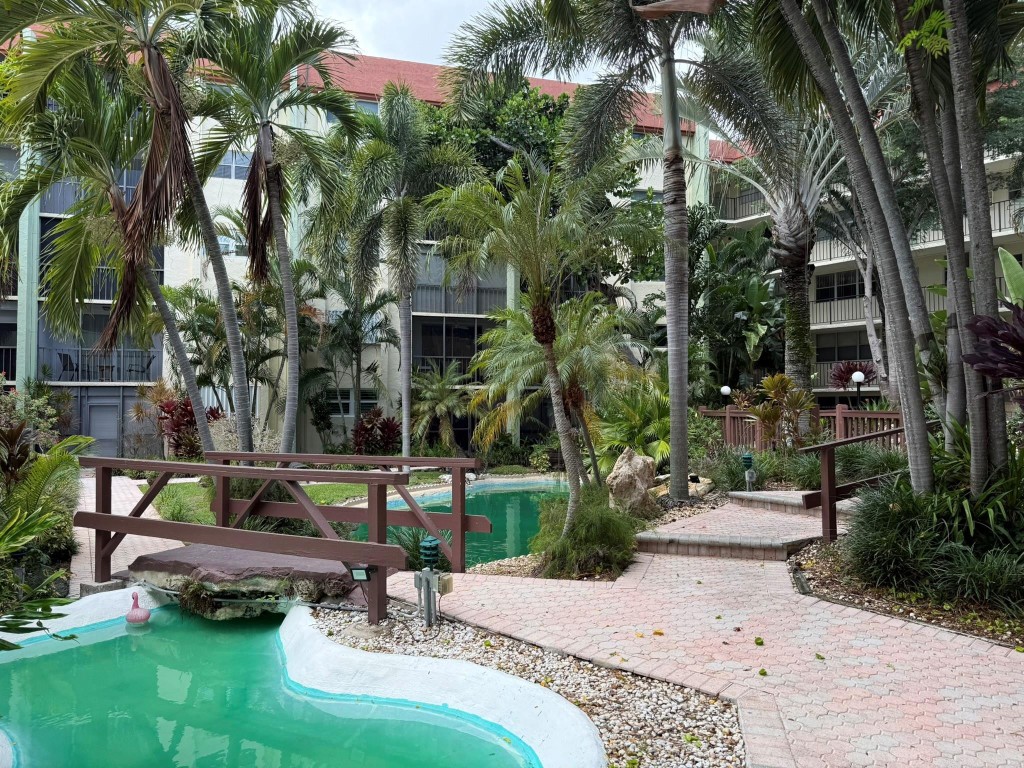 5300 NE 24th Ter 525c