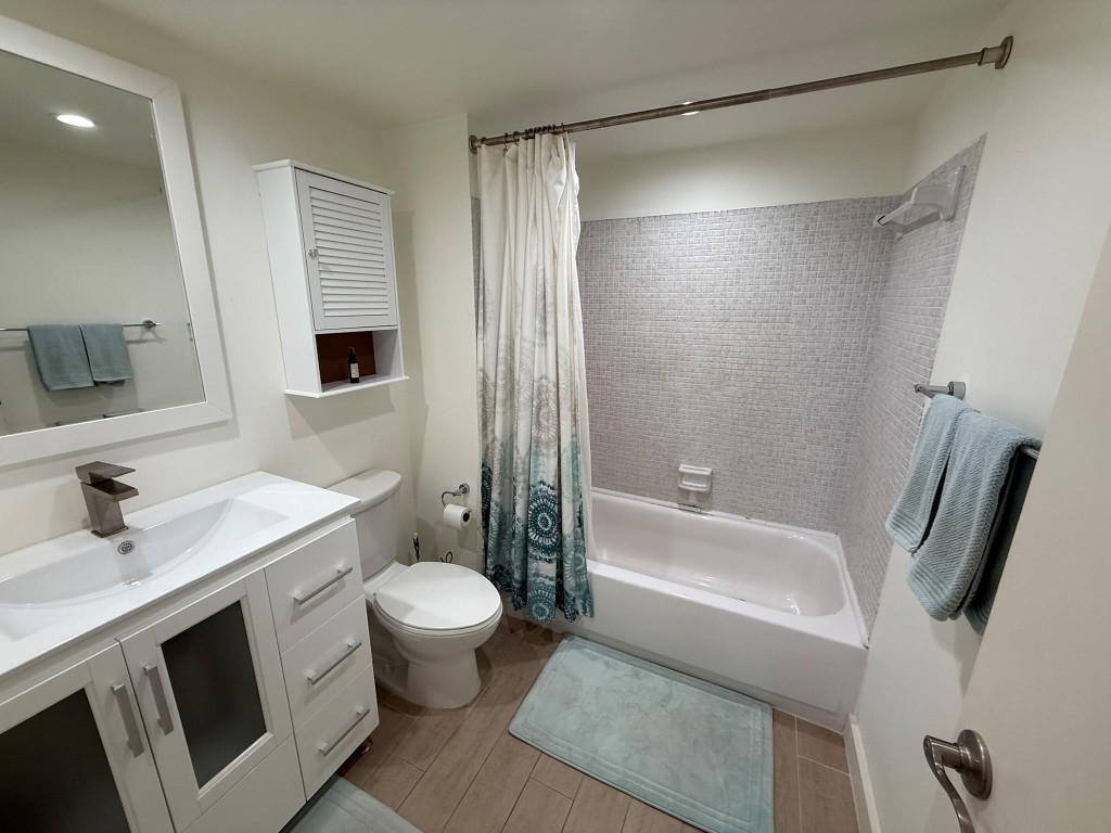 5300 NE 24th Ter 525c