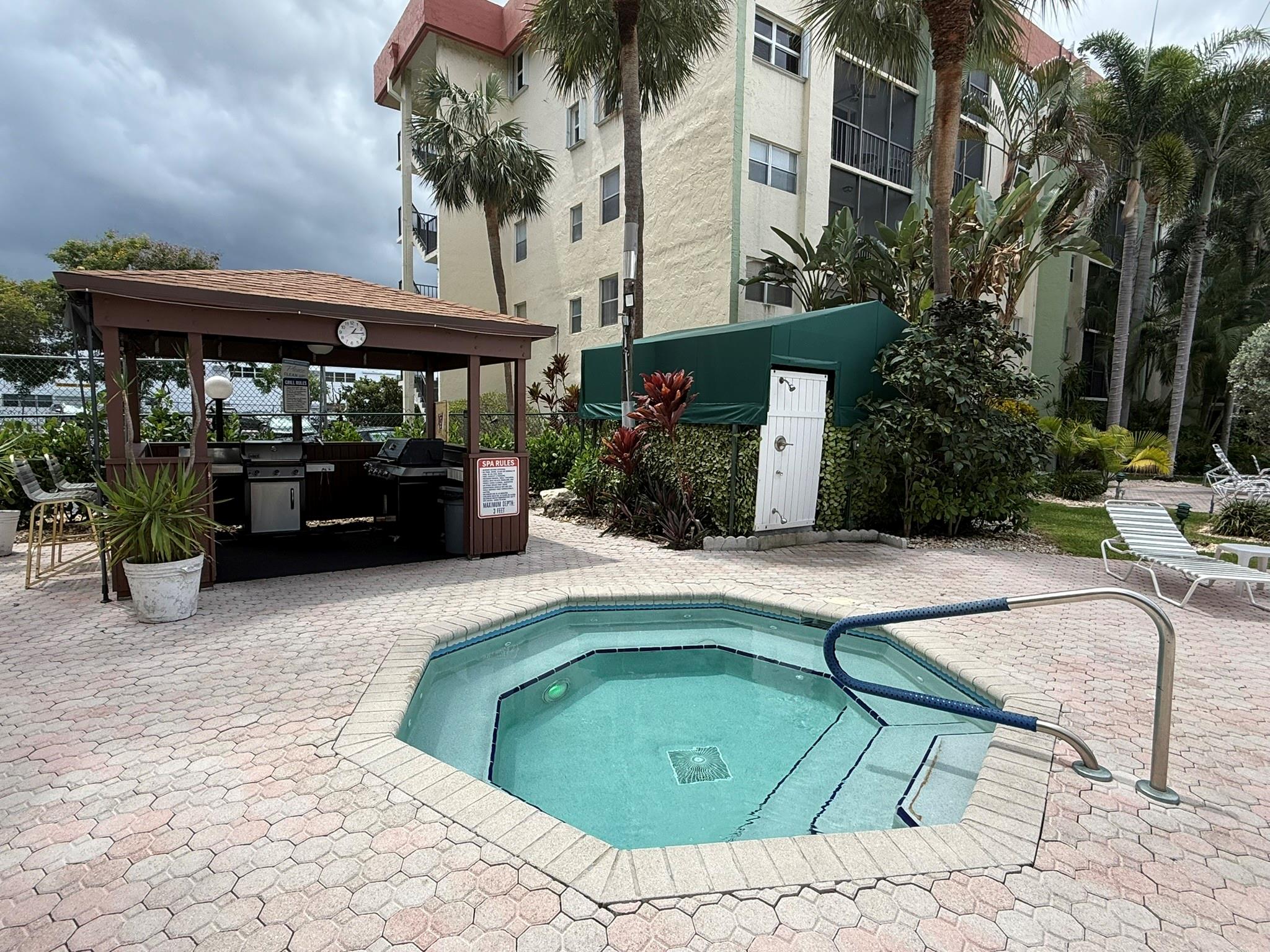 5300 NE 24th Ter 525c