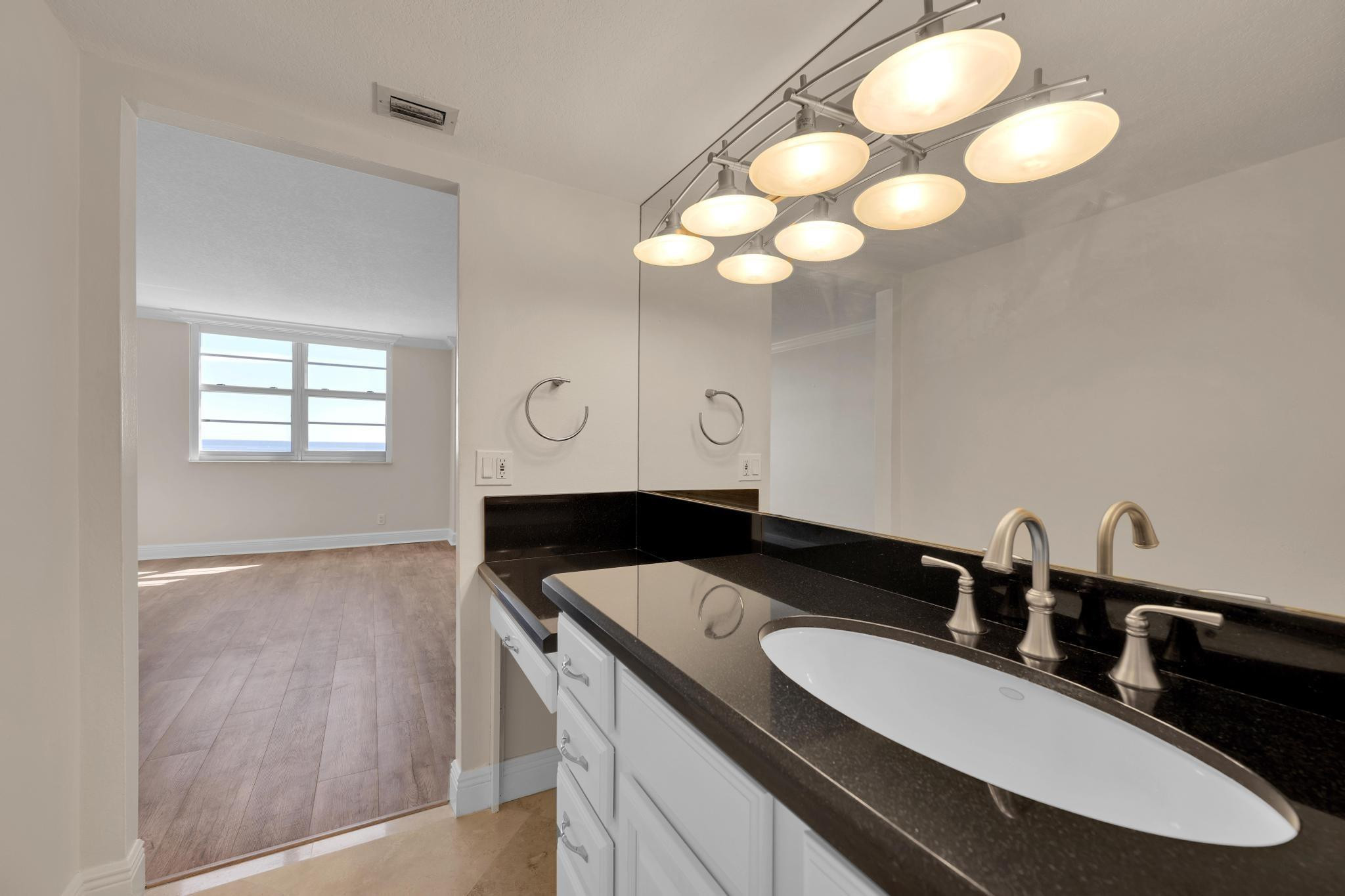 1900 S Ocean Blvd 6S