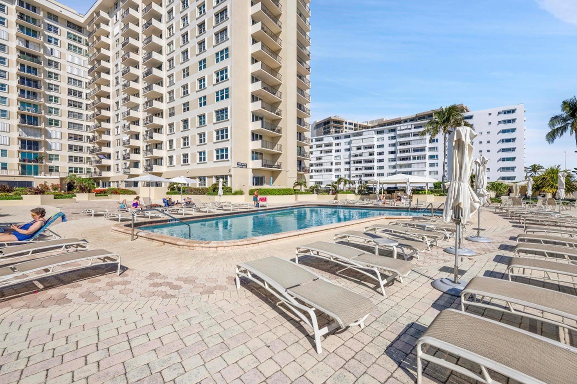 1900 S Ocean Blvd 6S