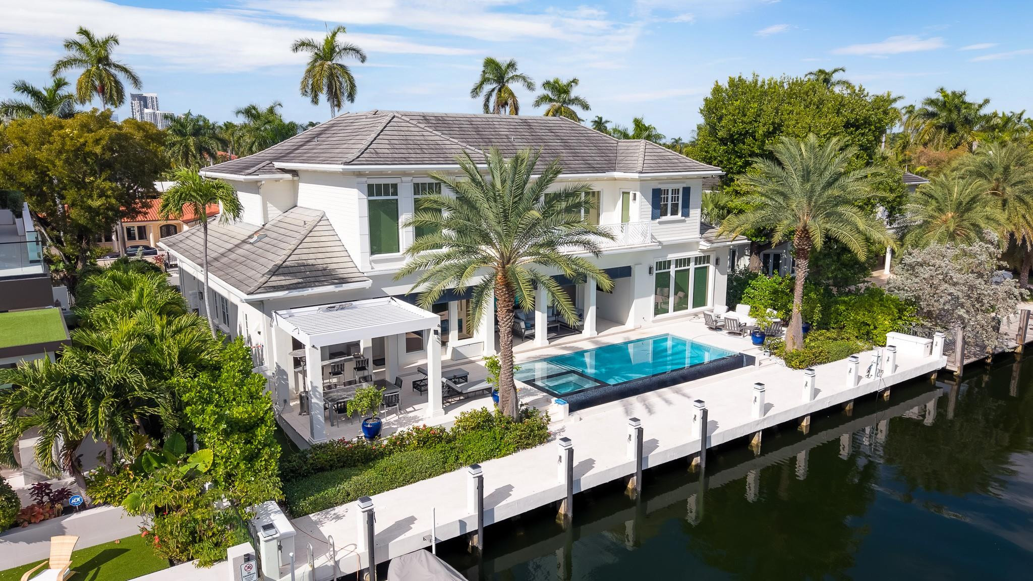 400 Coral Way