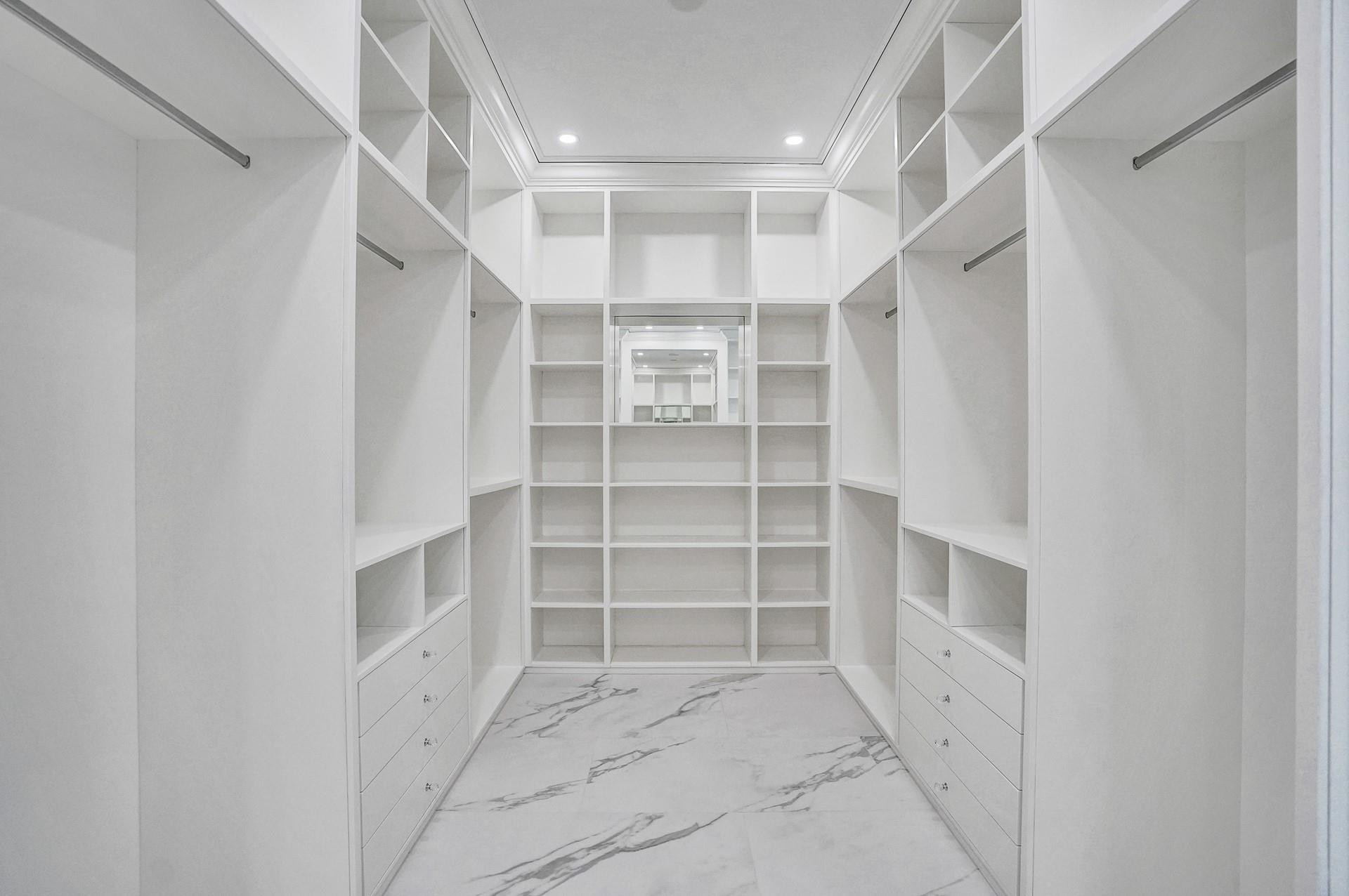 400 Coral Way