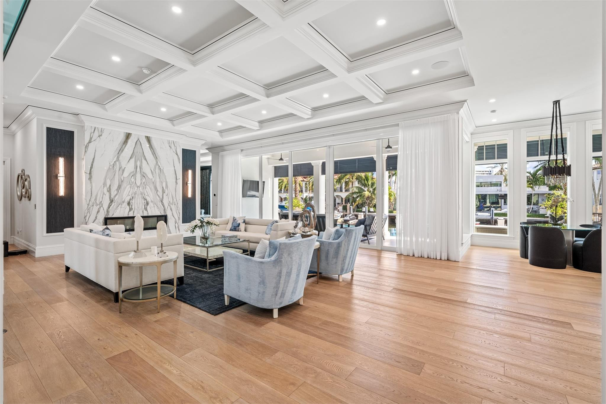 400 Coral Way