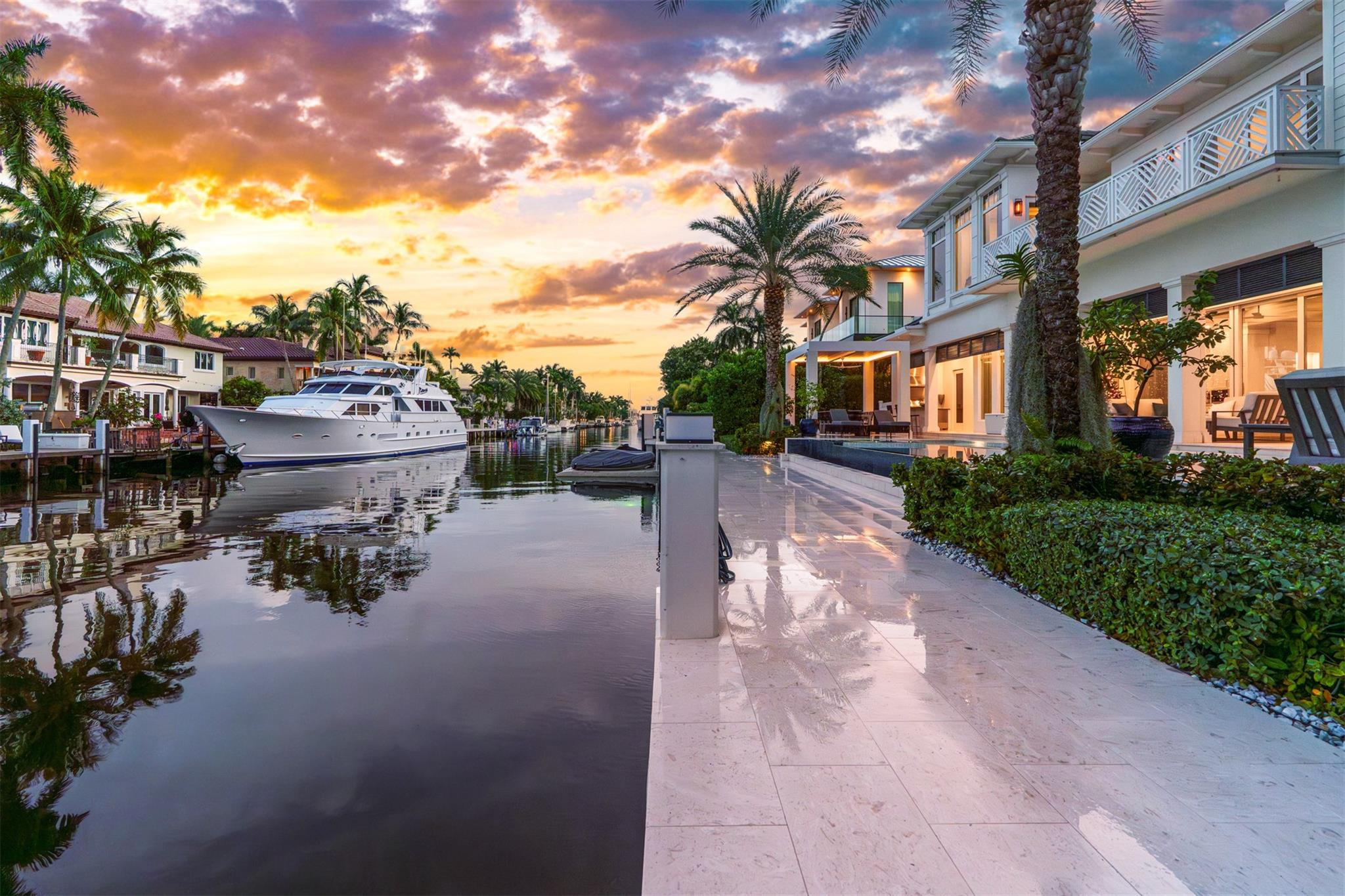 400 Coral Way