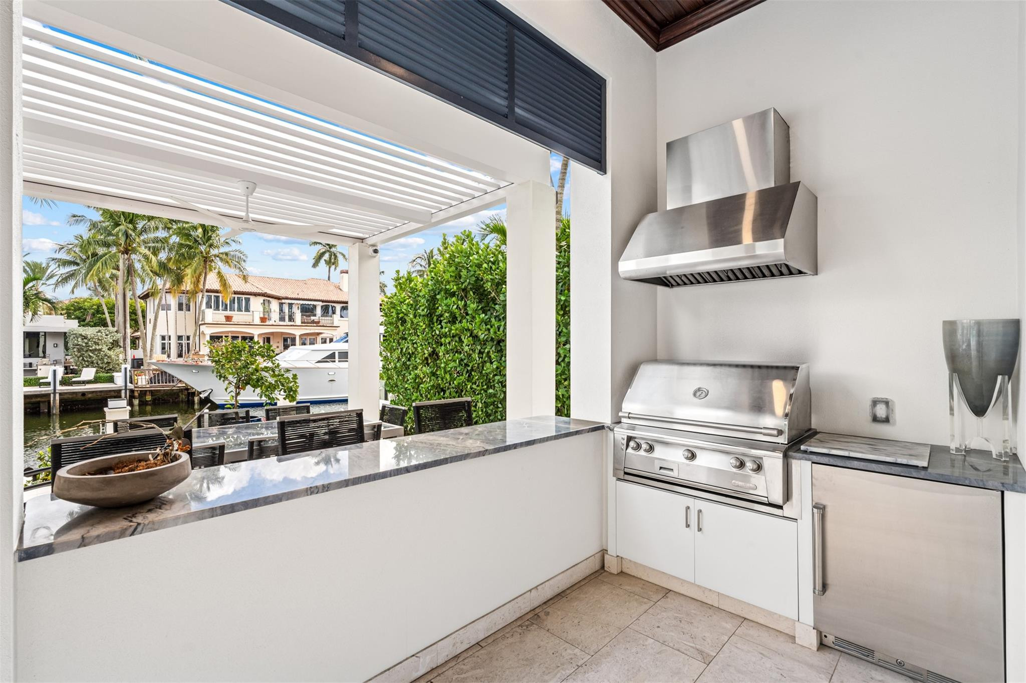 400 Coral Way