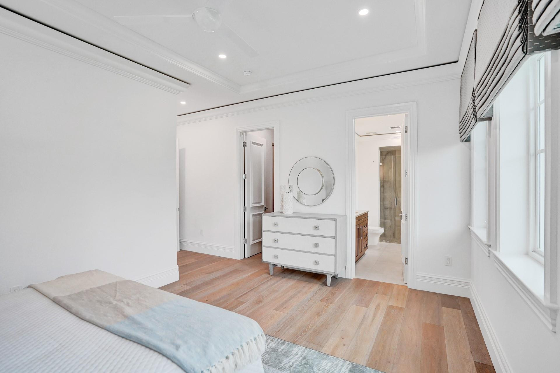 400 Coral Way