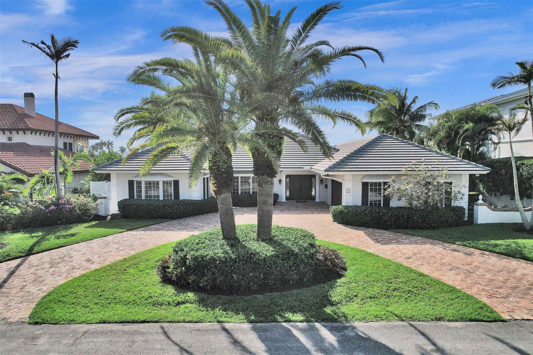7 Saranac Road, Sea Ranch Lakes