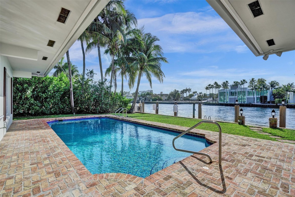 7 Saranac Road, Sea Ranch Lakes