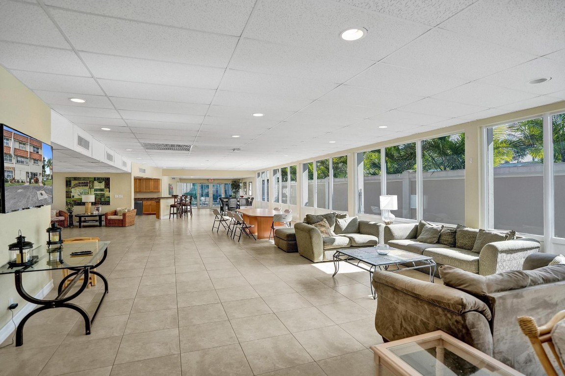 5555 N Ocean Boulevard 86, Lauderdale-By-The-Sea Unit: 86