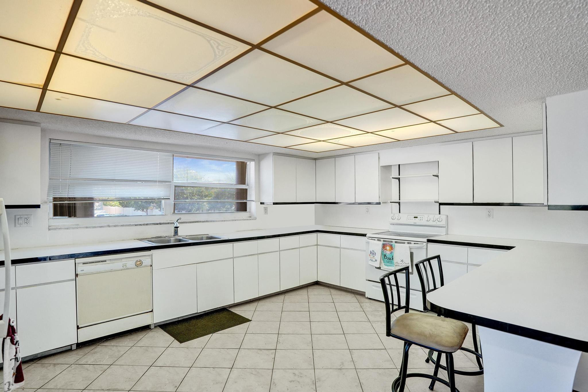 5555 N Ocean Boulevard 86, Lauderdale-By-The-Sea Unit: 86