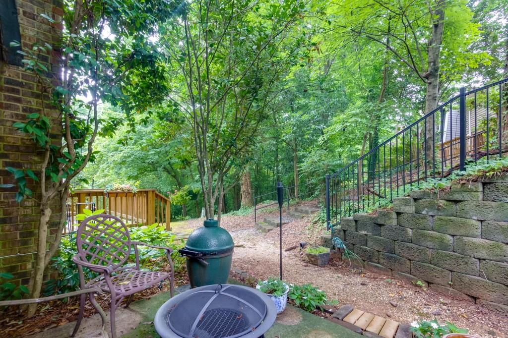 2345 Northlake Court NE