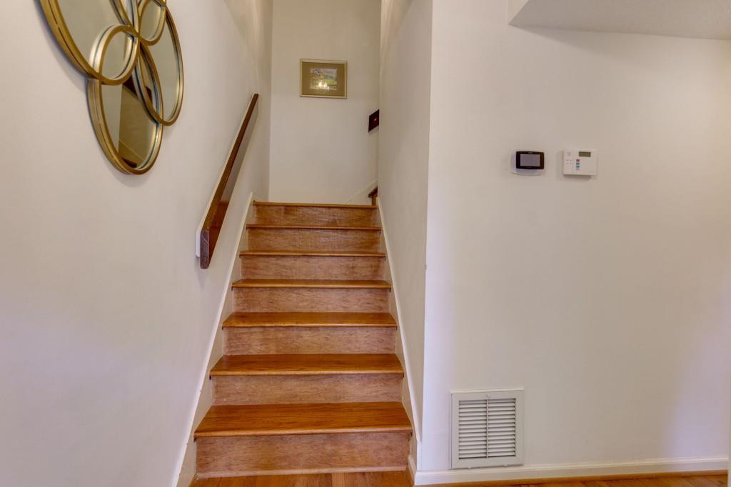 2345 Northlake Court NE