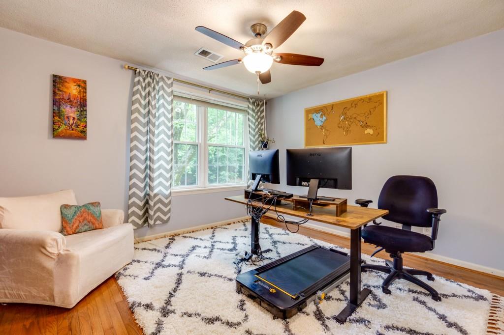 2345 Northlake Court NE