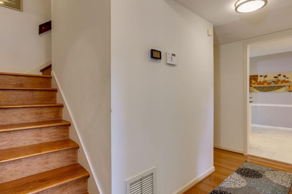 2345 Northlake Court NE