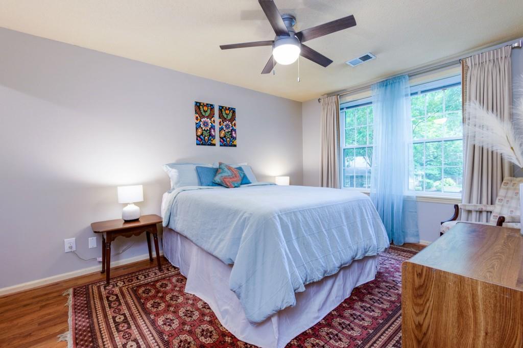 2345 Northlake Court NE