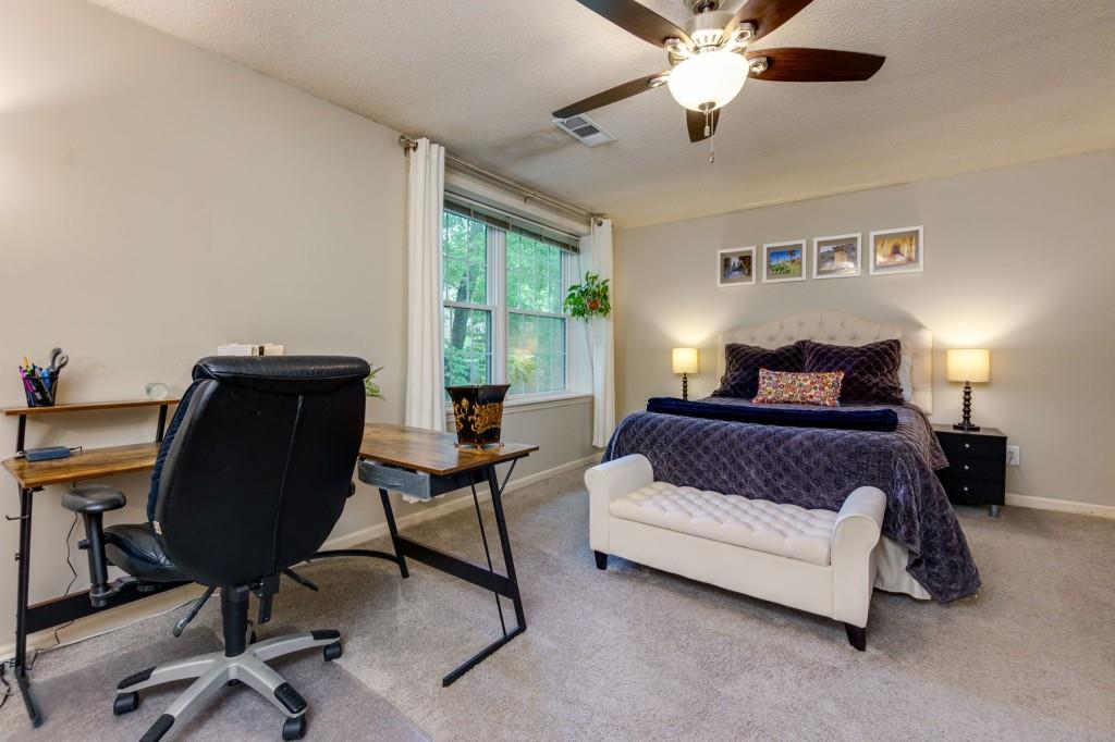 2345 Northlake Court NE