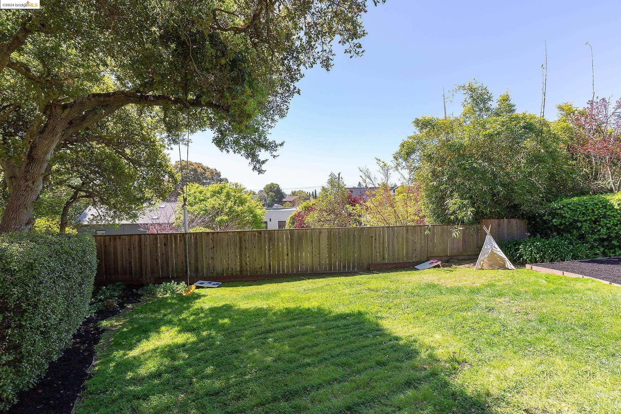 1555 Leimert Blvd