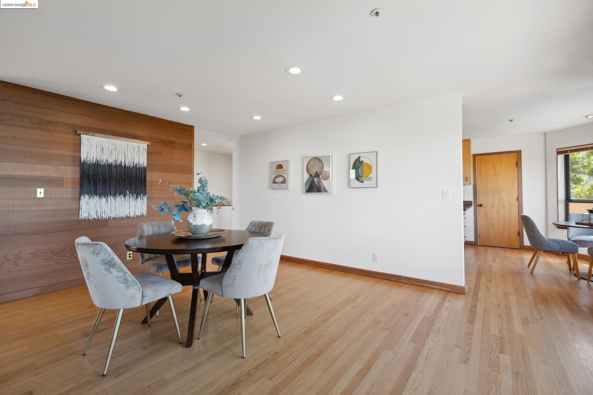 1112 Besito Ave