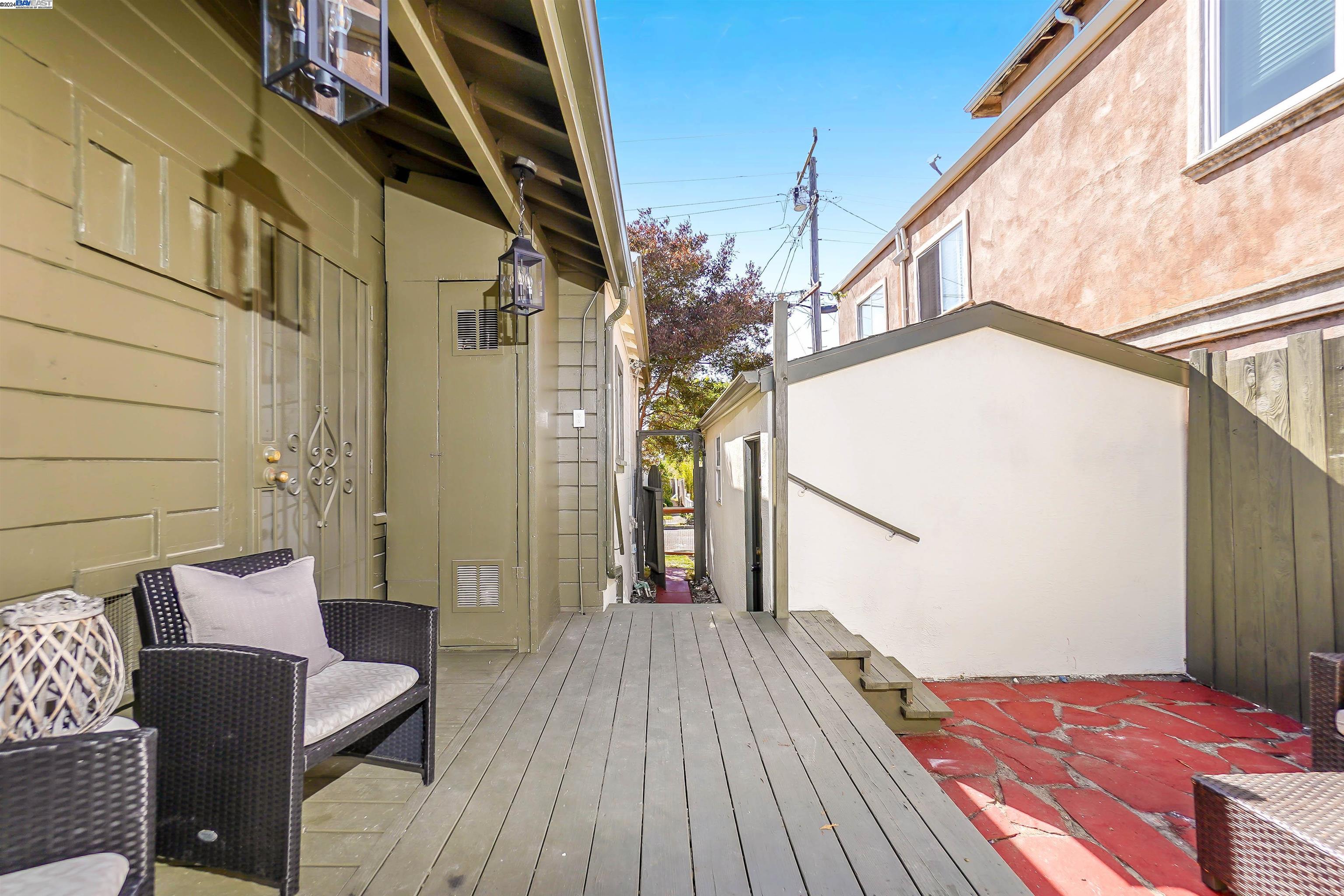 1413 Neilson St