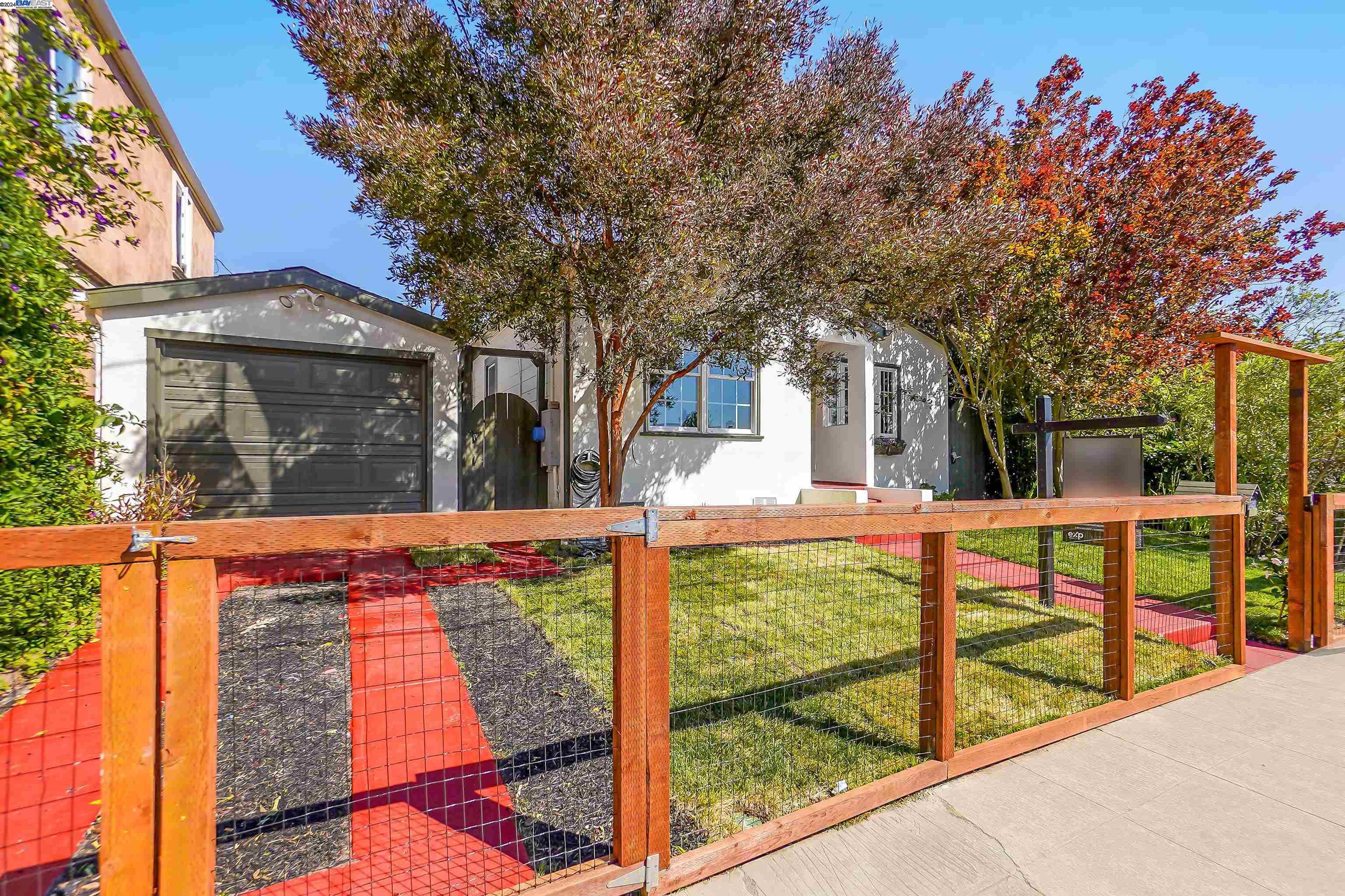 1413 Neilson St