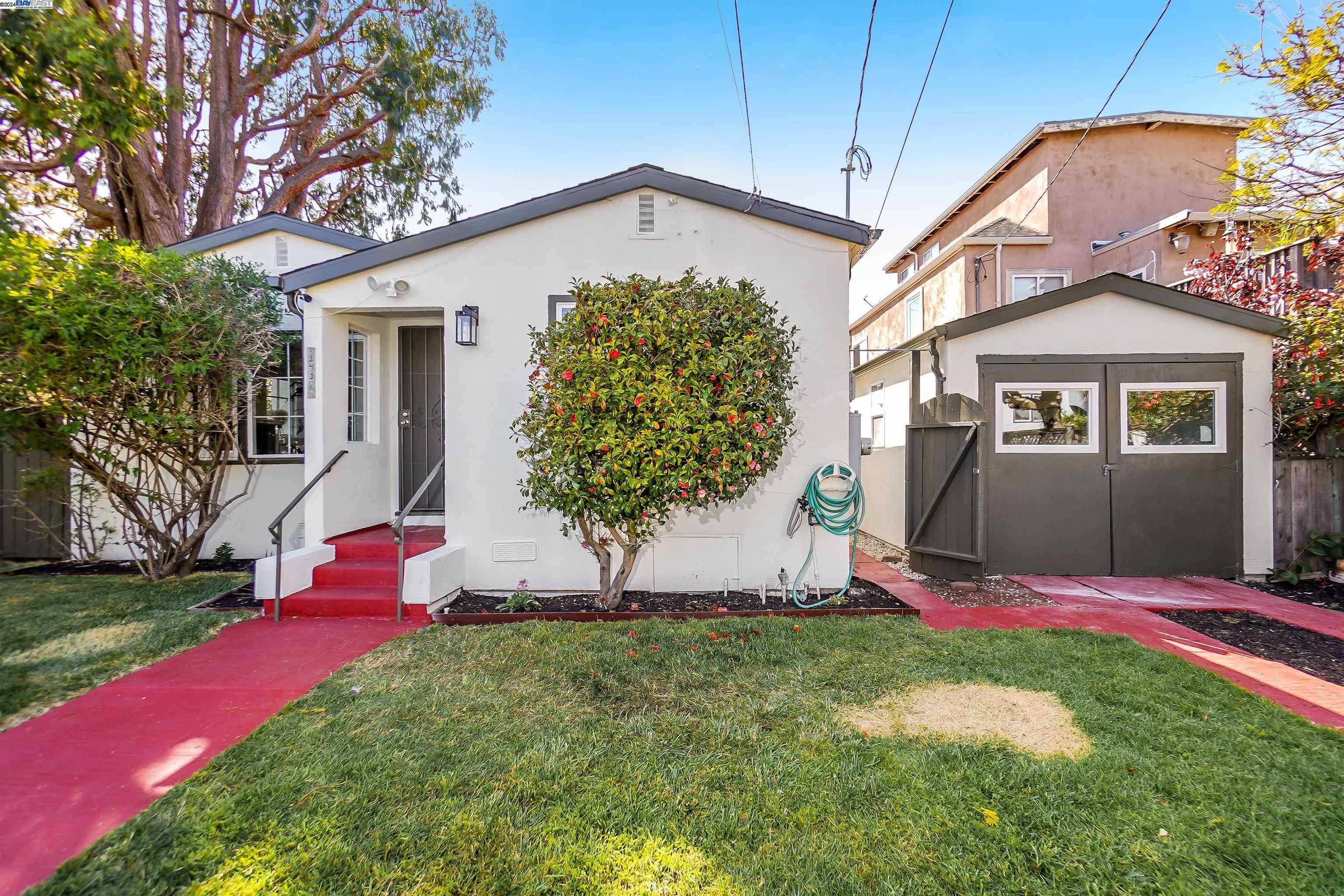 1413 Neilson St