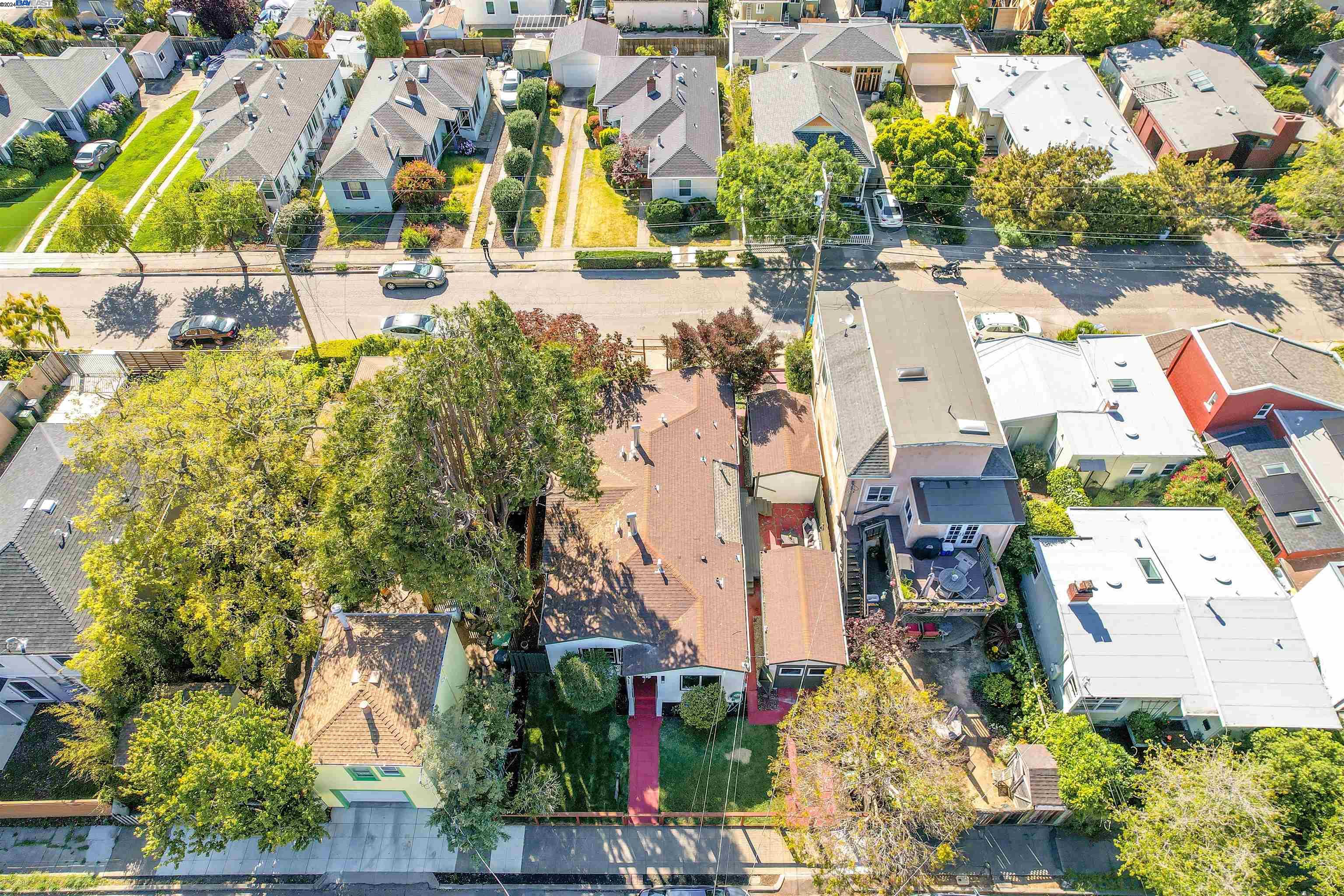 1413 Neilson St