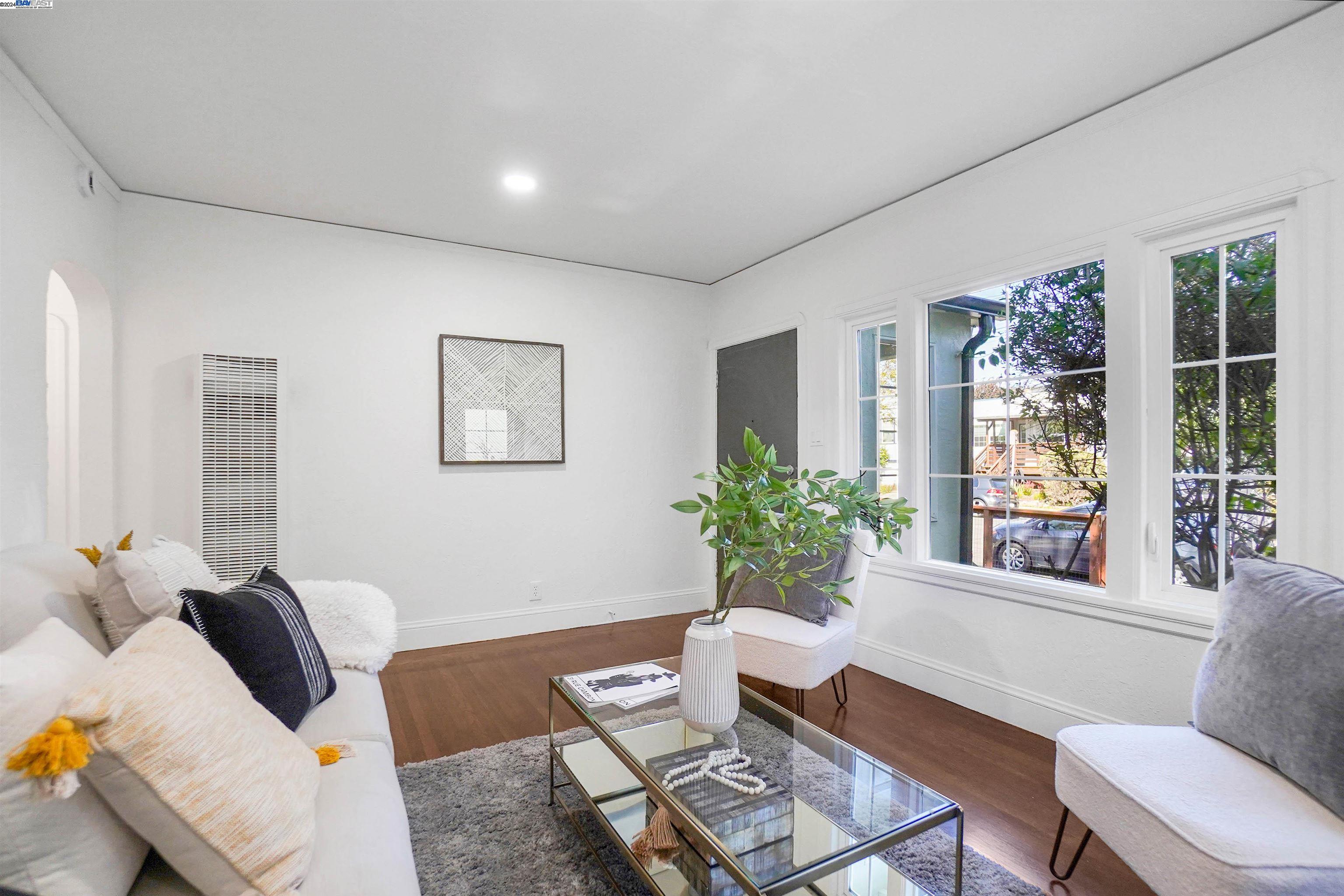 1413 Neilson St
