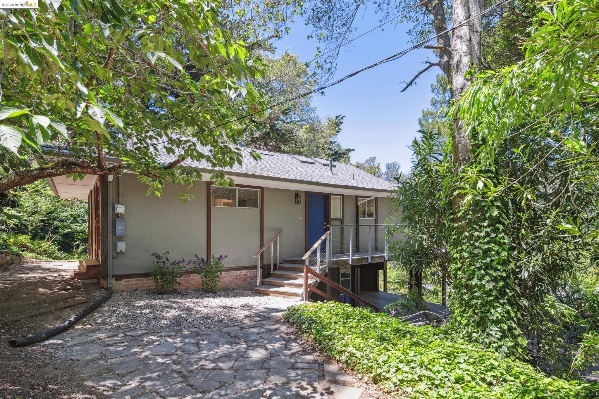 1708 Indian Way