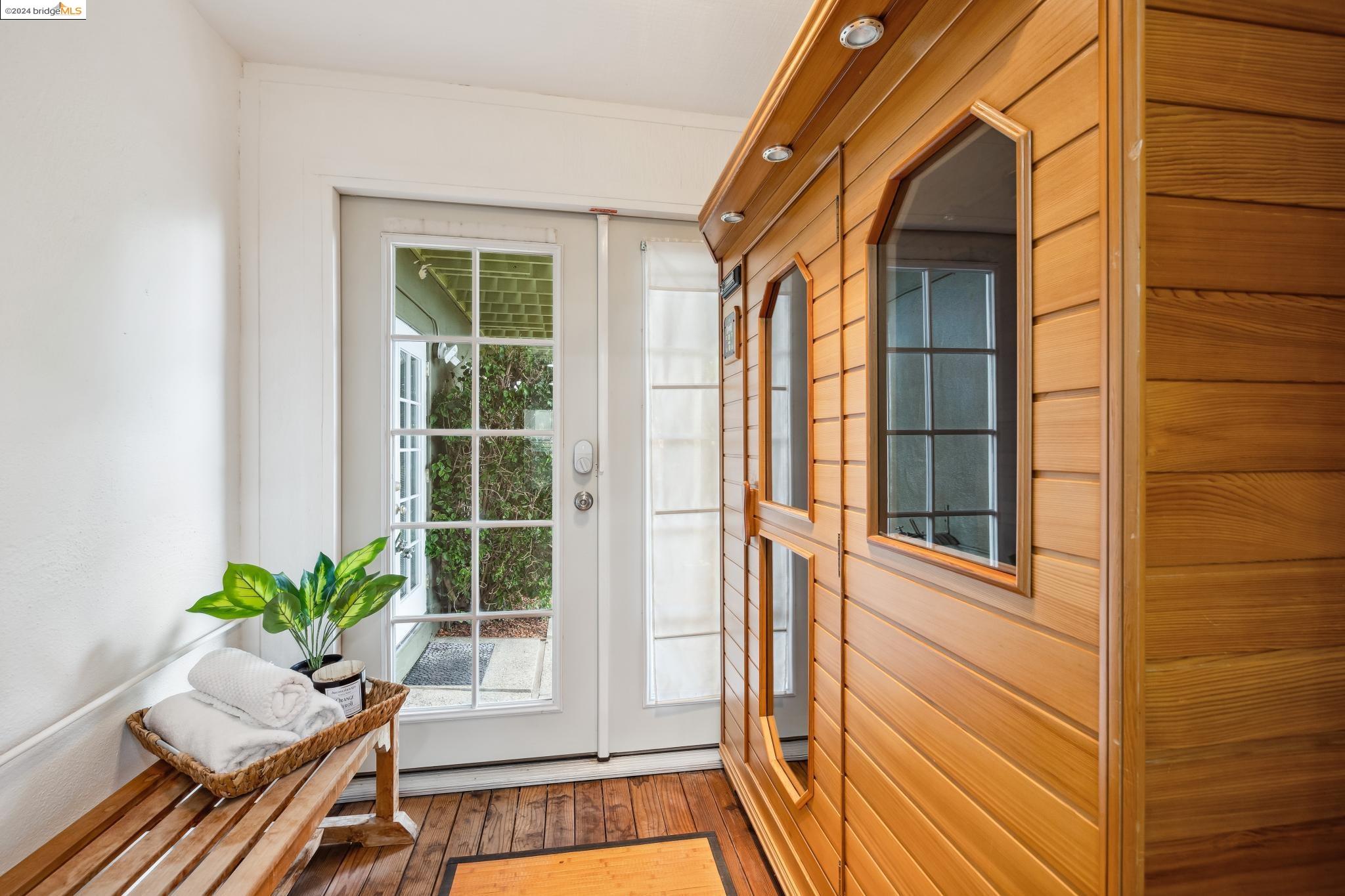 1307 Contra Costa Dr