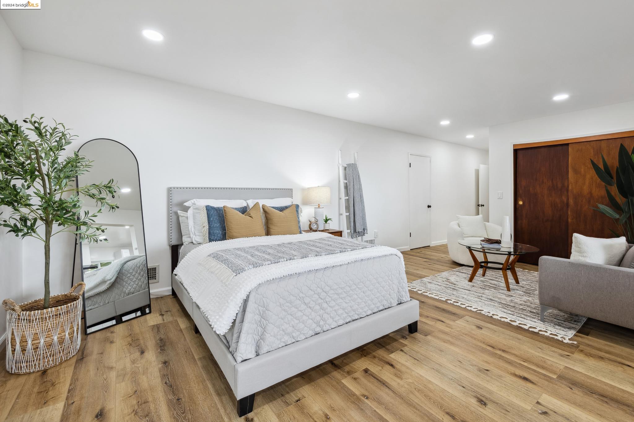 1307 Contra Costa Dr