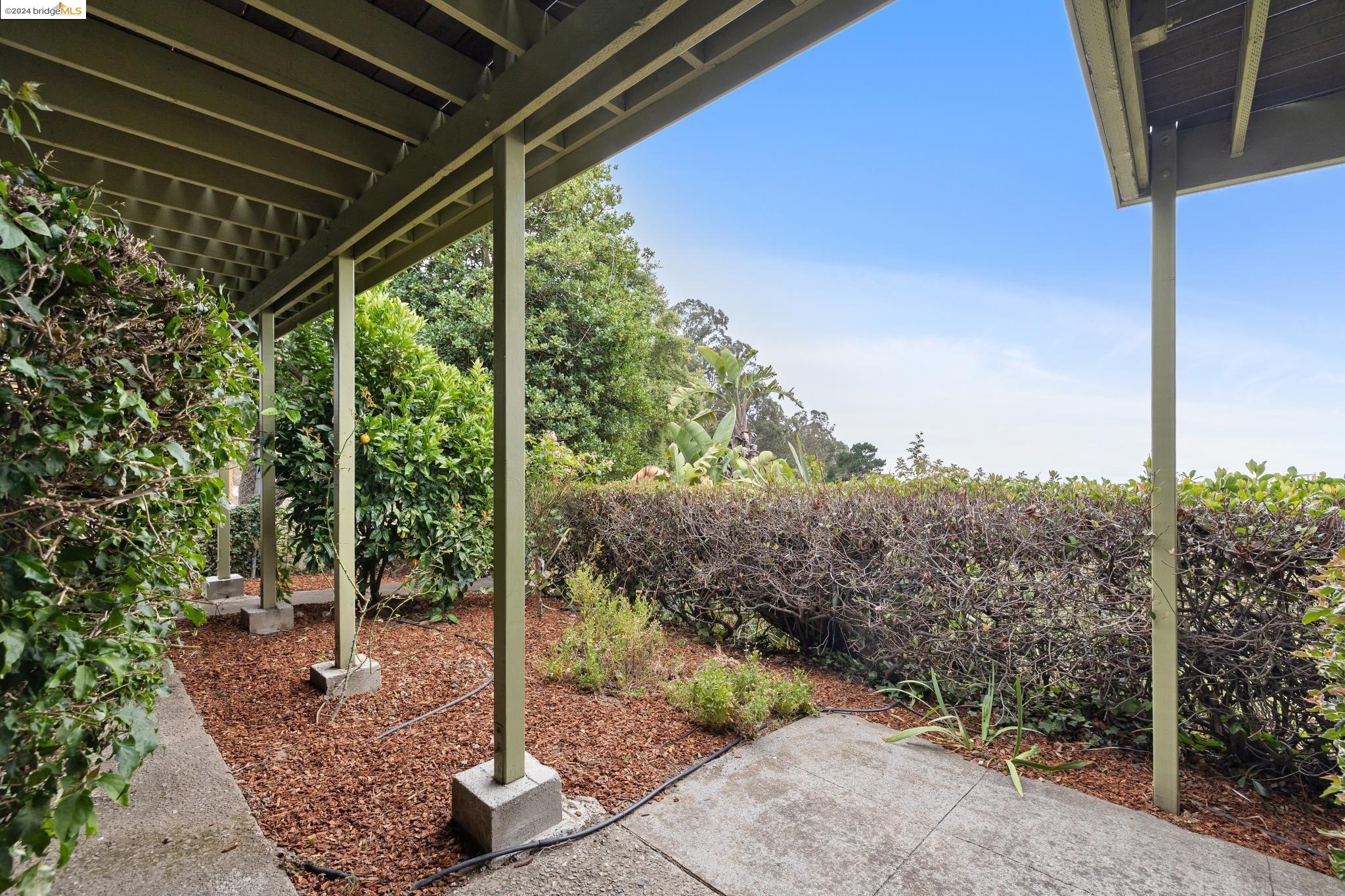 1307 Contra Costa Dr