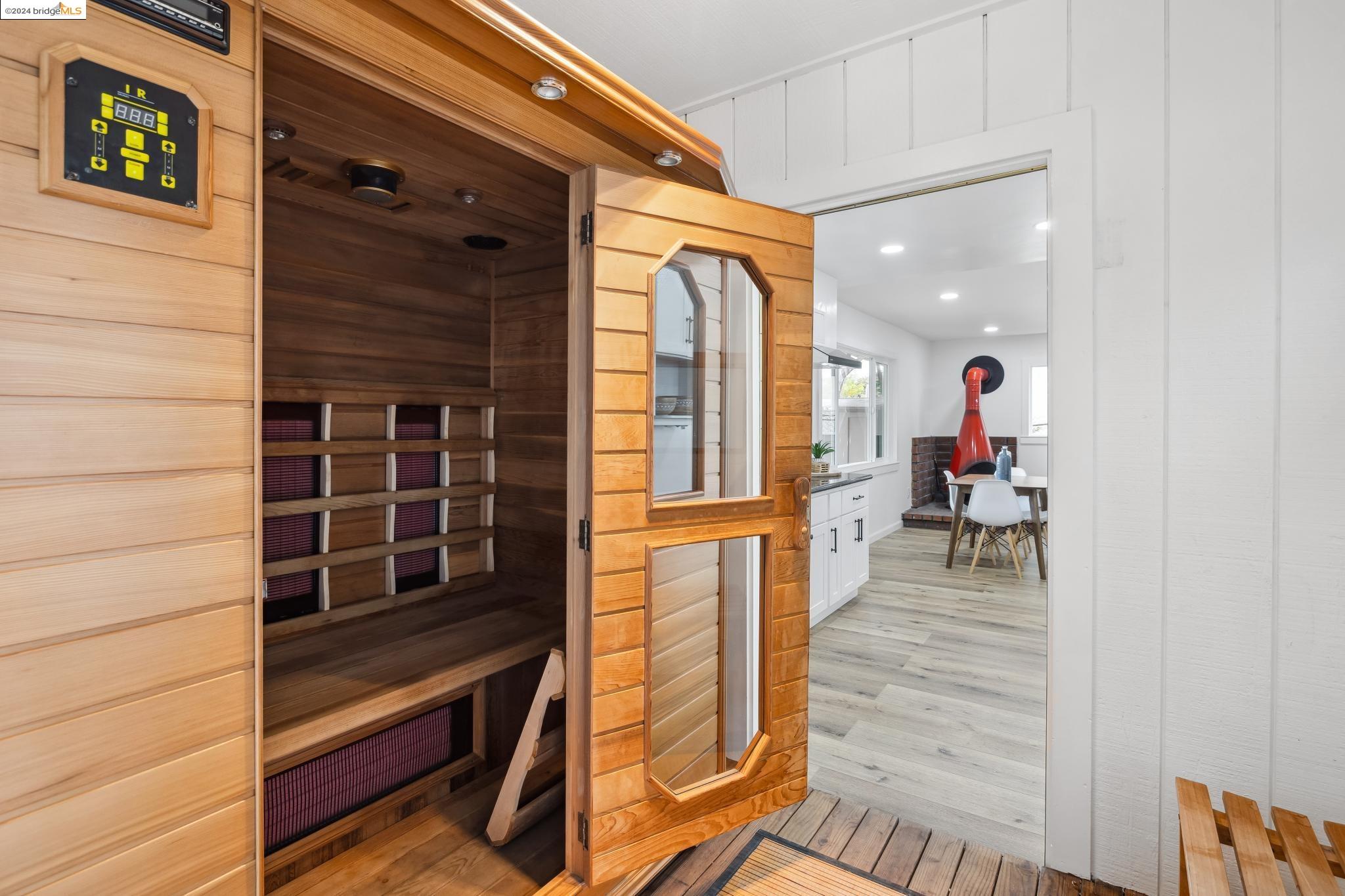 1307 Contra Costa Dr