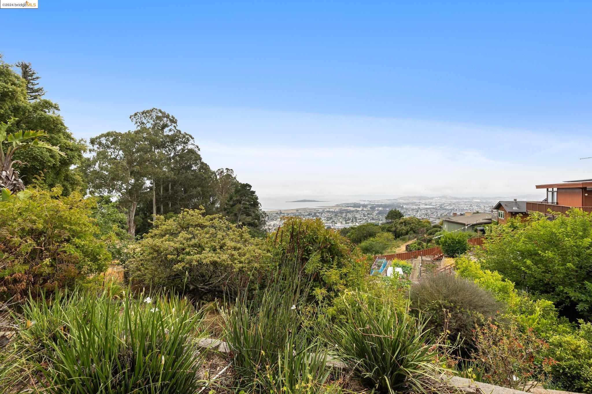 1307 Contra Costa Dr