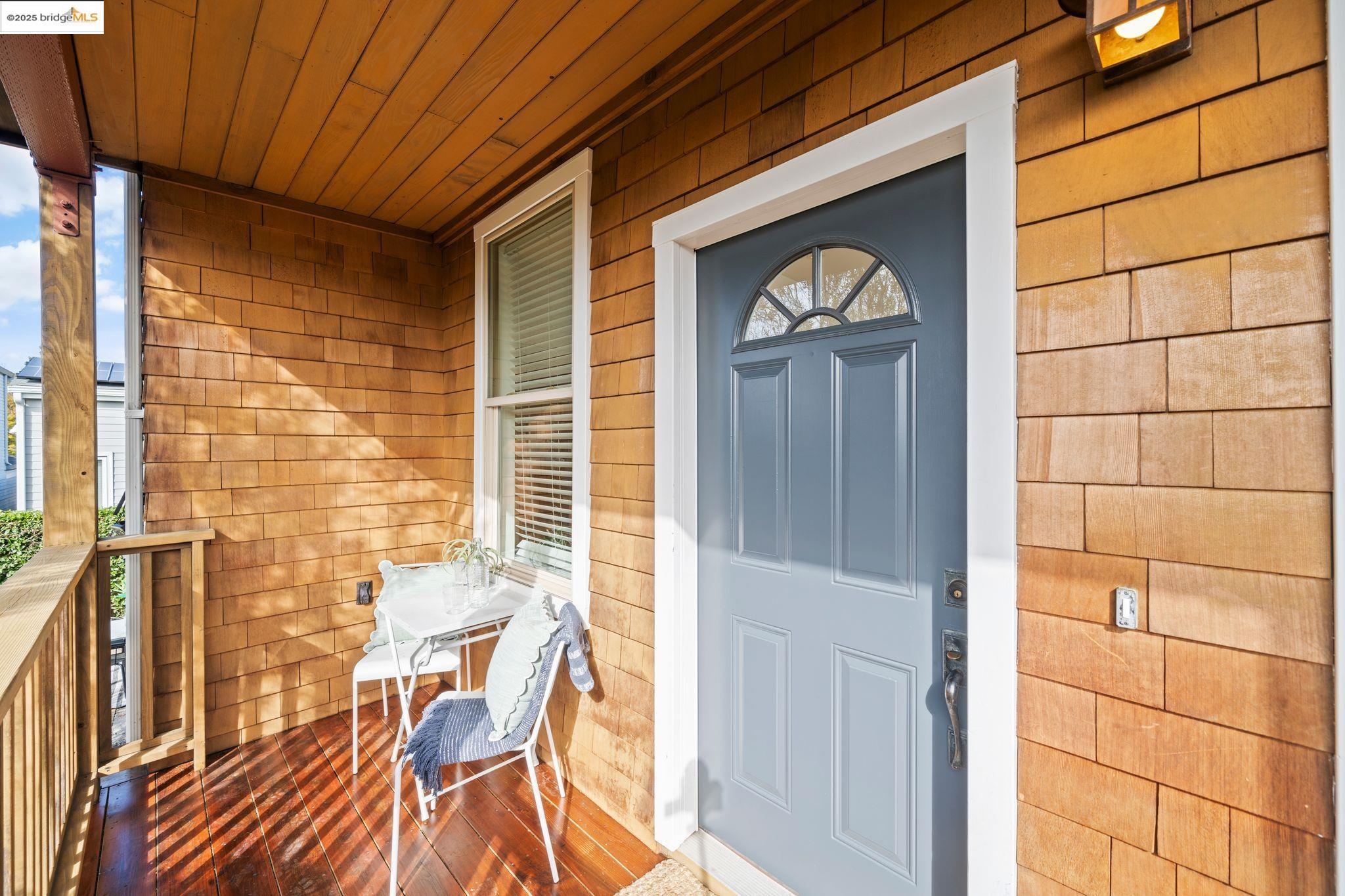 1527 Virginia Street