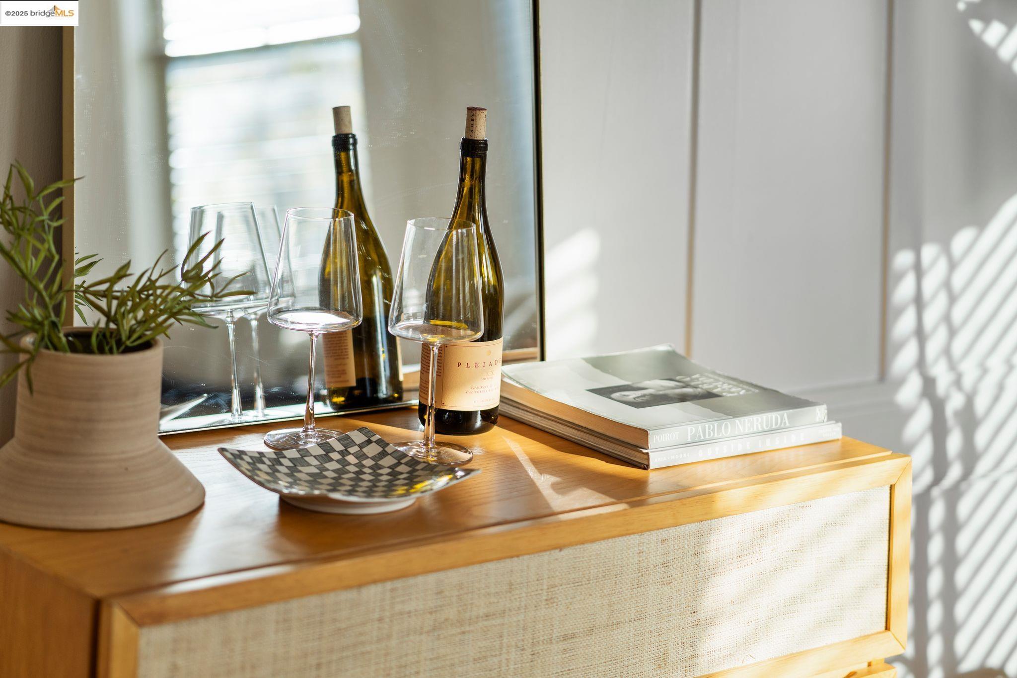 1527 Virginia Street