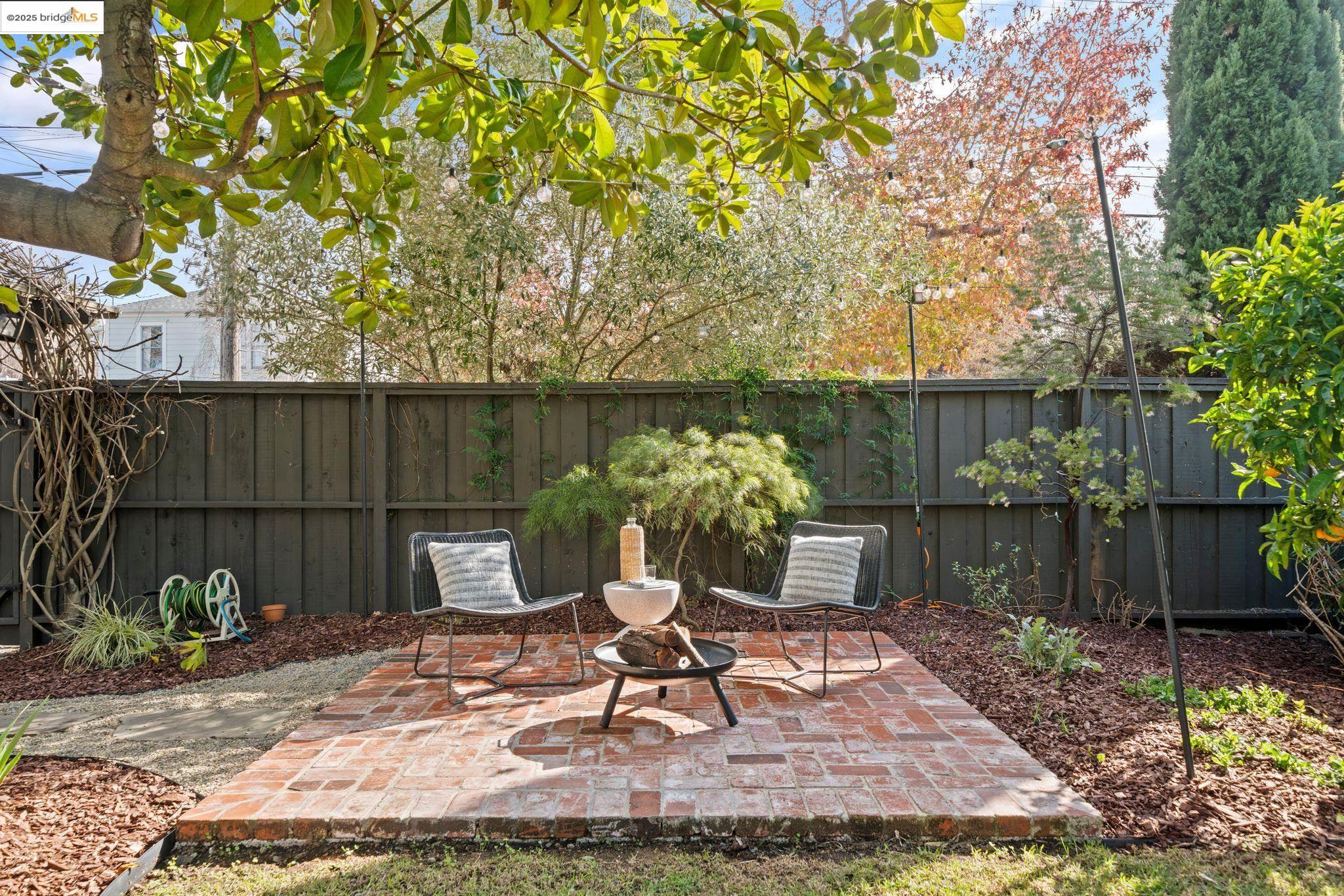 1527 Virginia Street