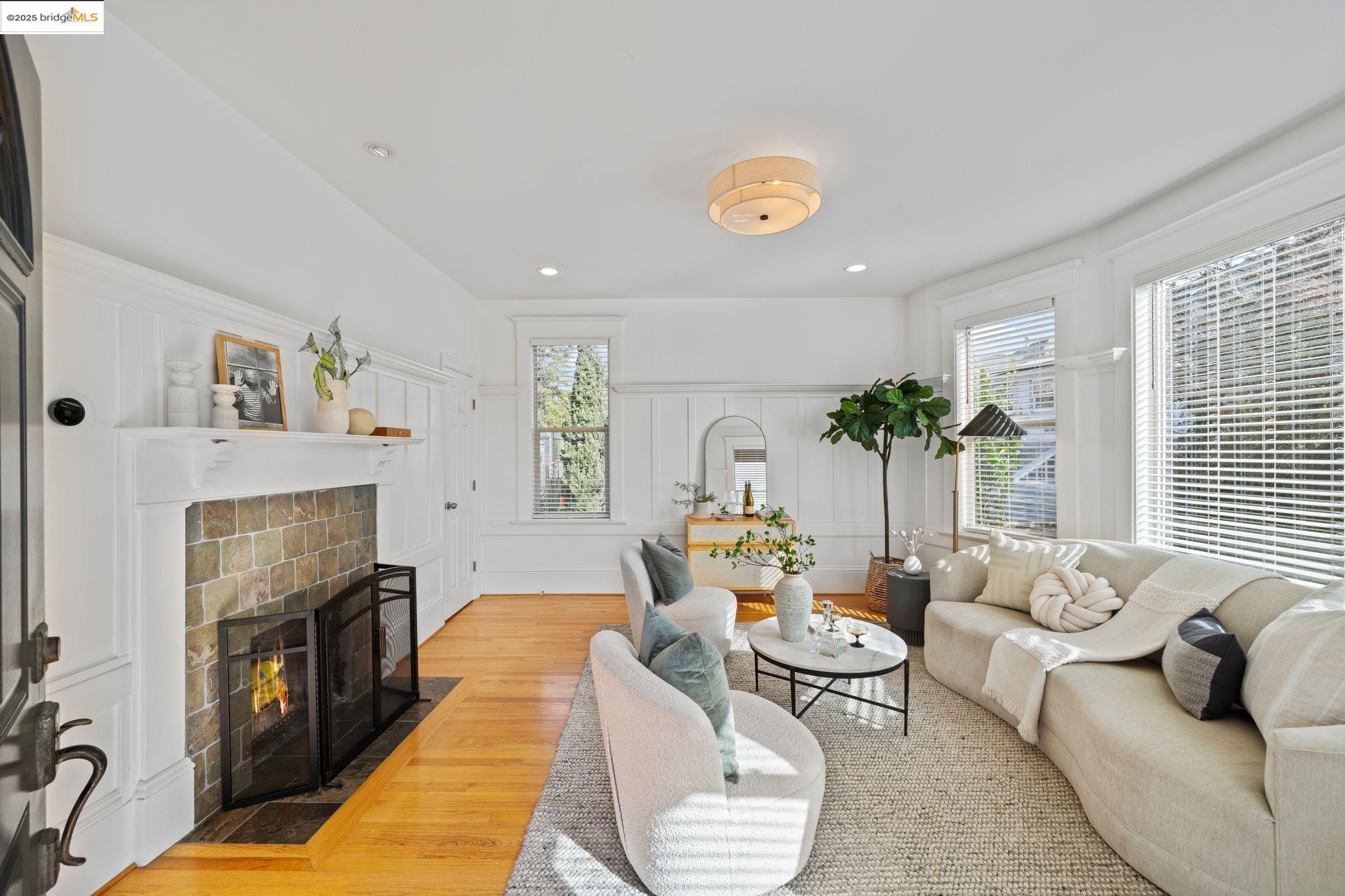 1527 Virginia Street