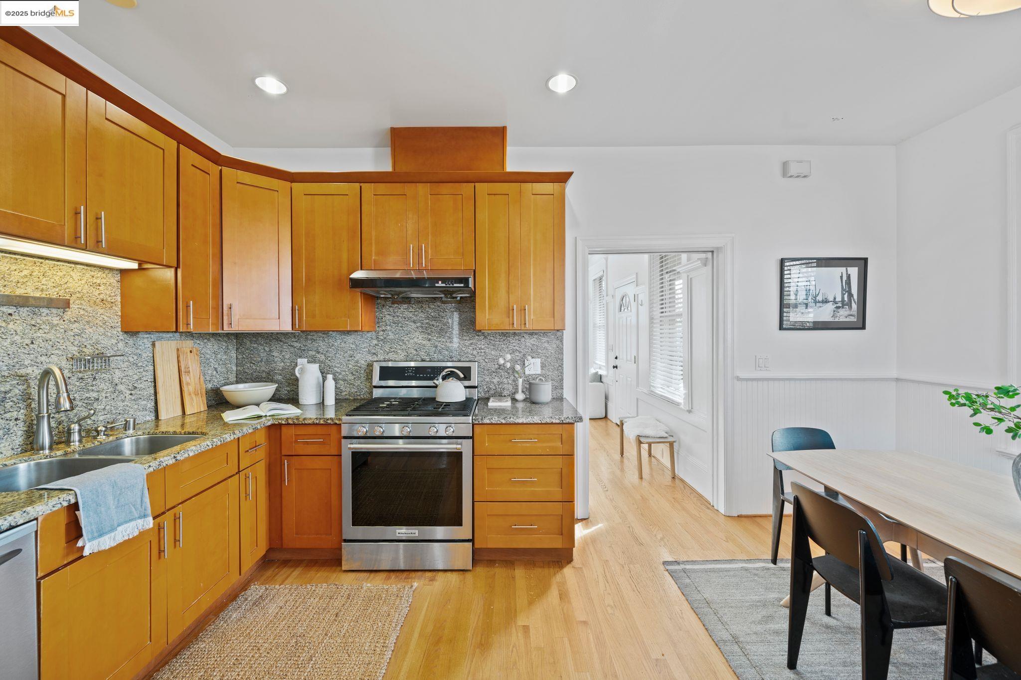 1527 Virginia Street