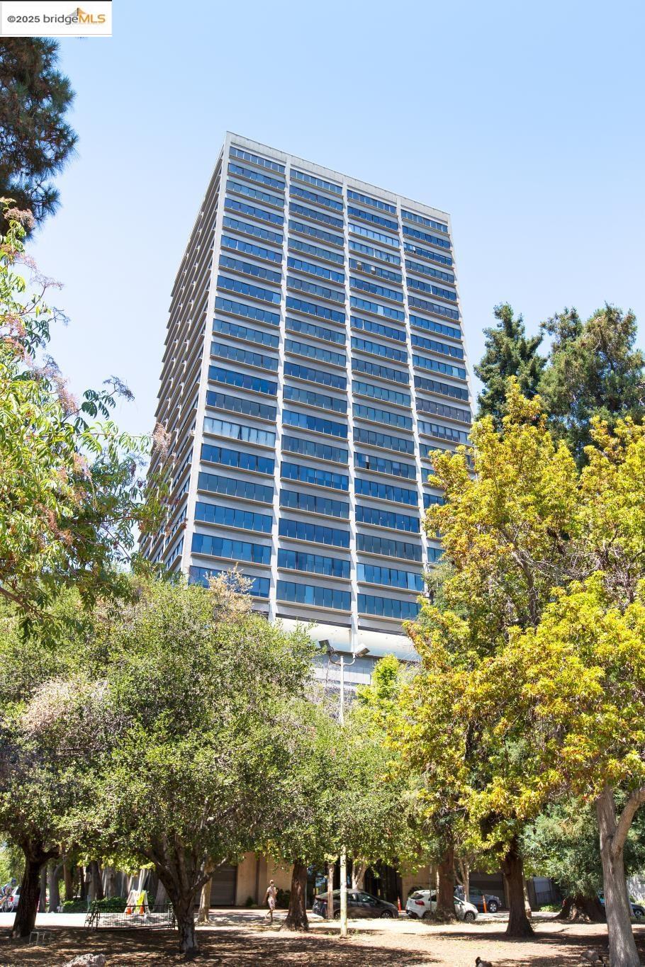 565 Bellevue Ave # 806