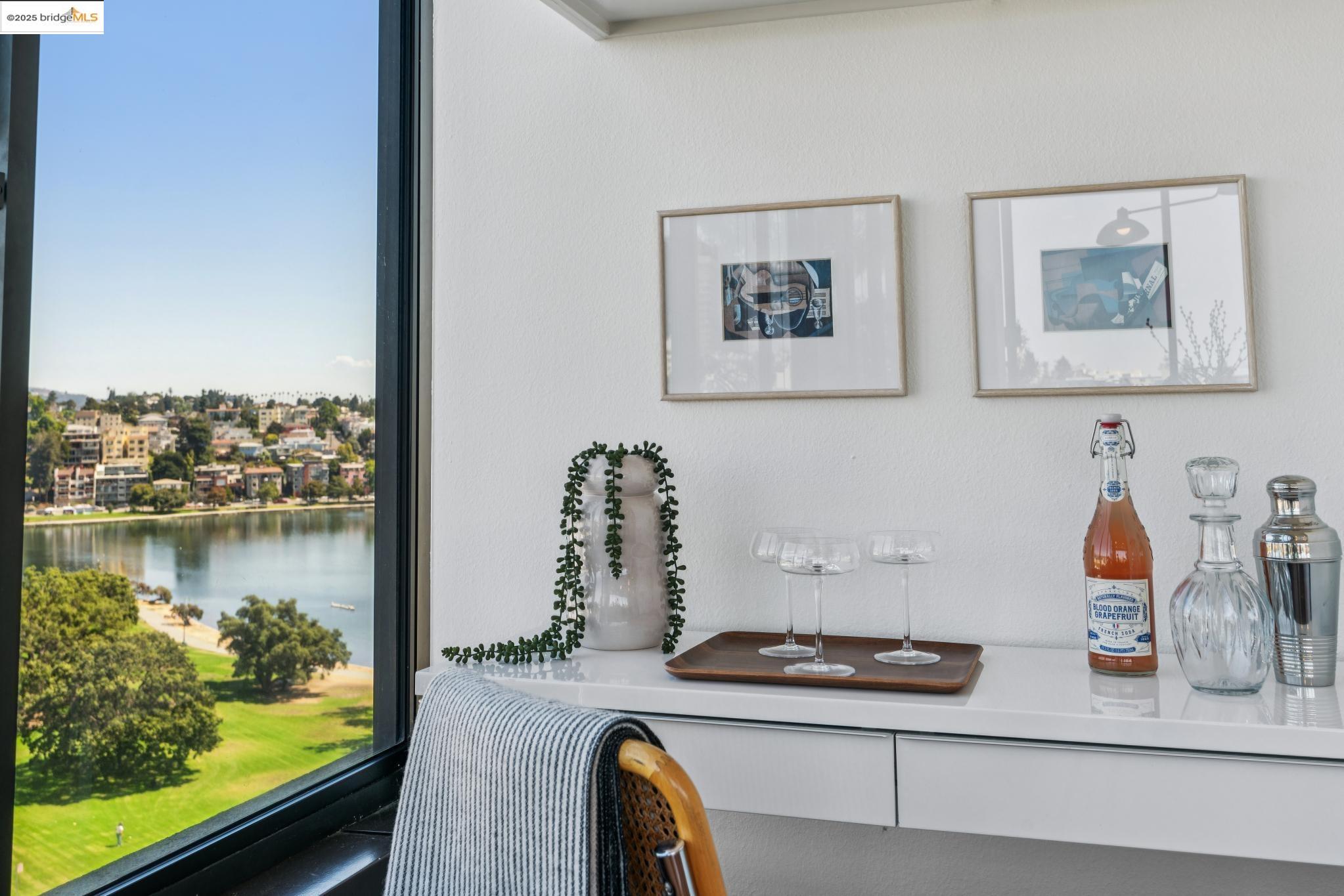 565 Bellevue Ave # 806