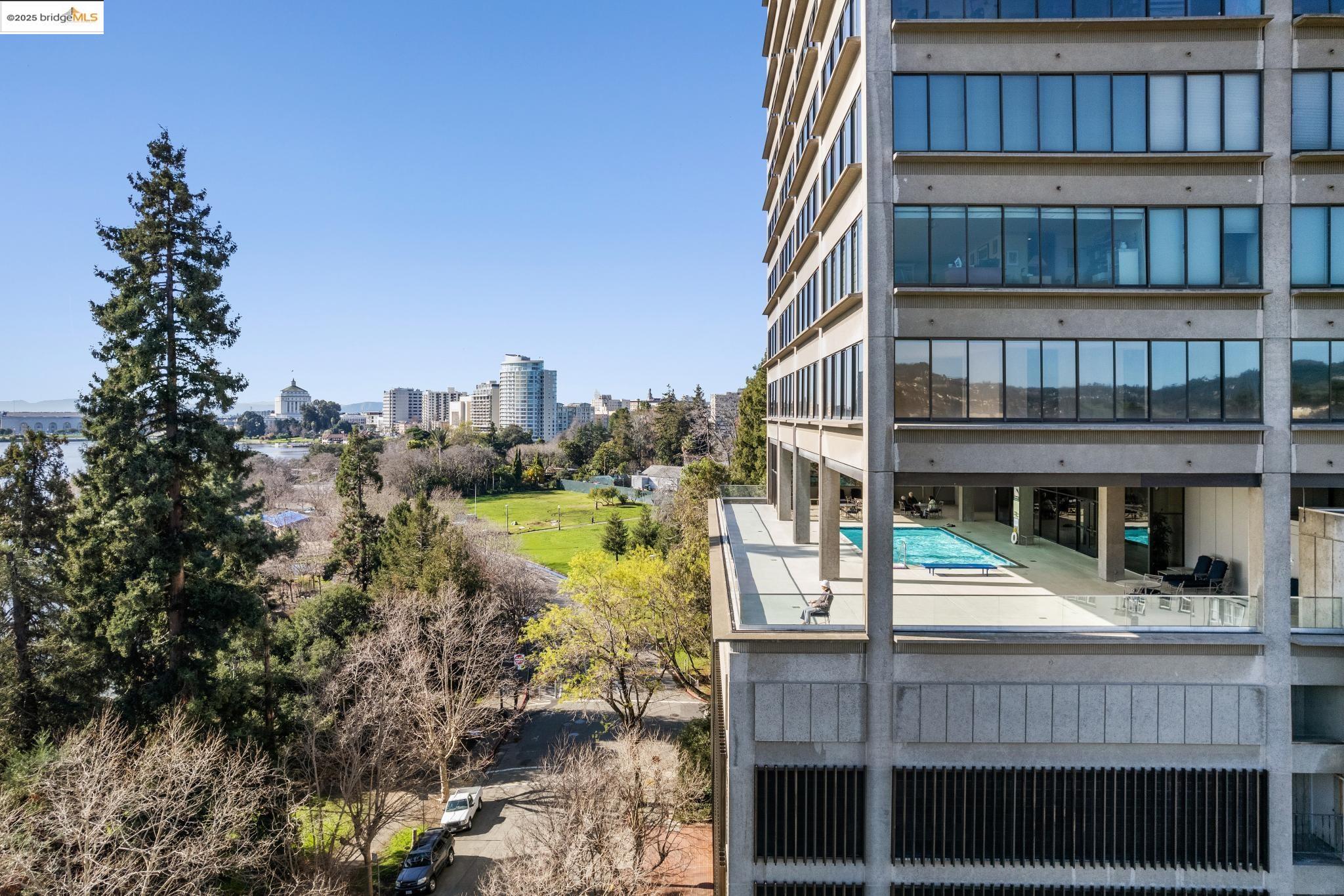 565 Bellevue Ave # 806