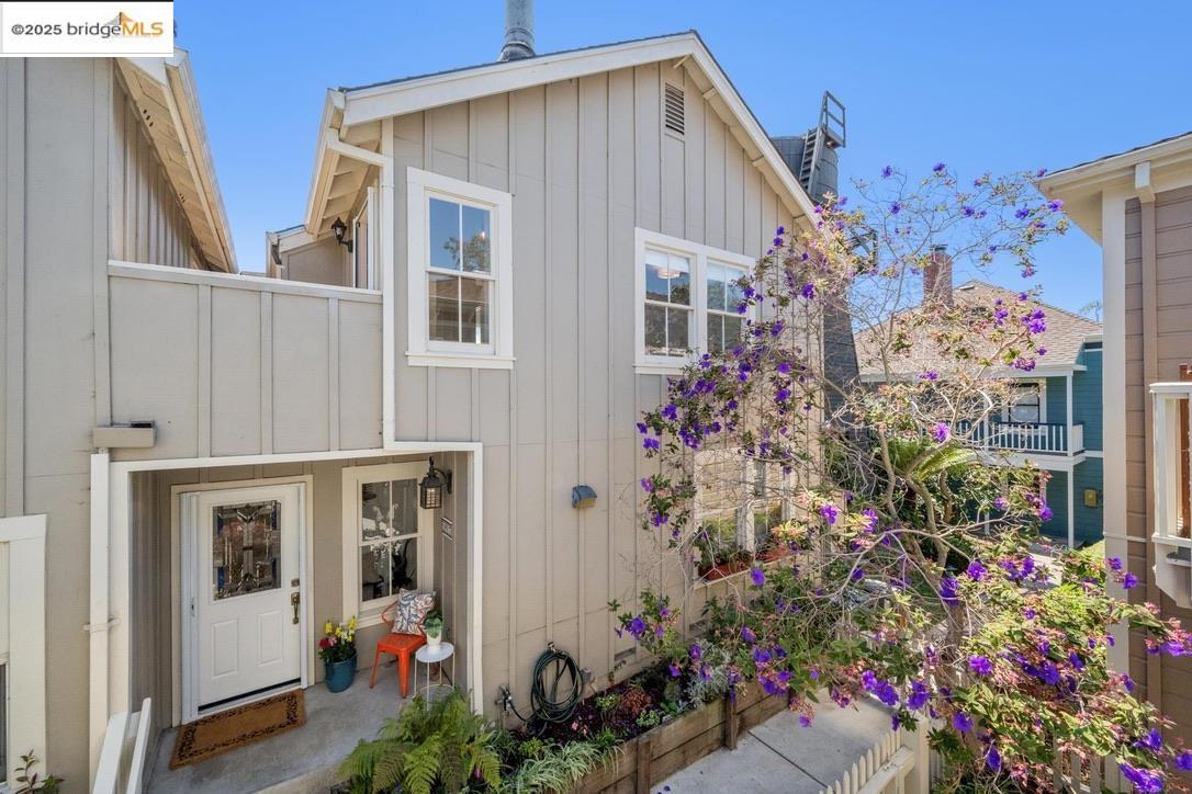 800 Delaware St # 1807