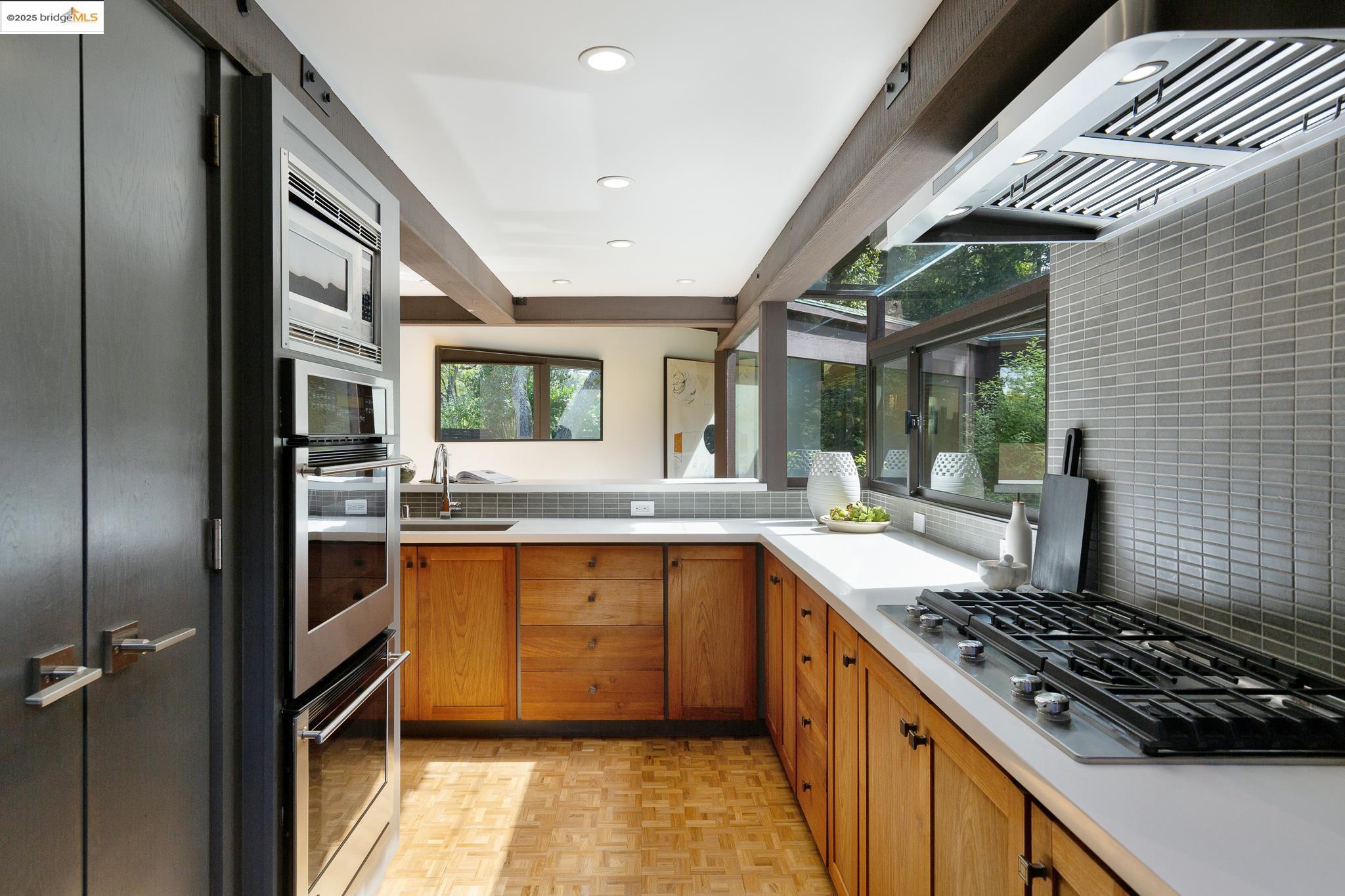 252 The Uplands, Berkeley