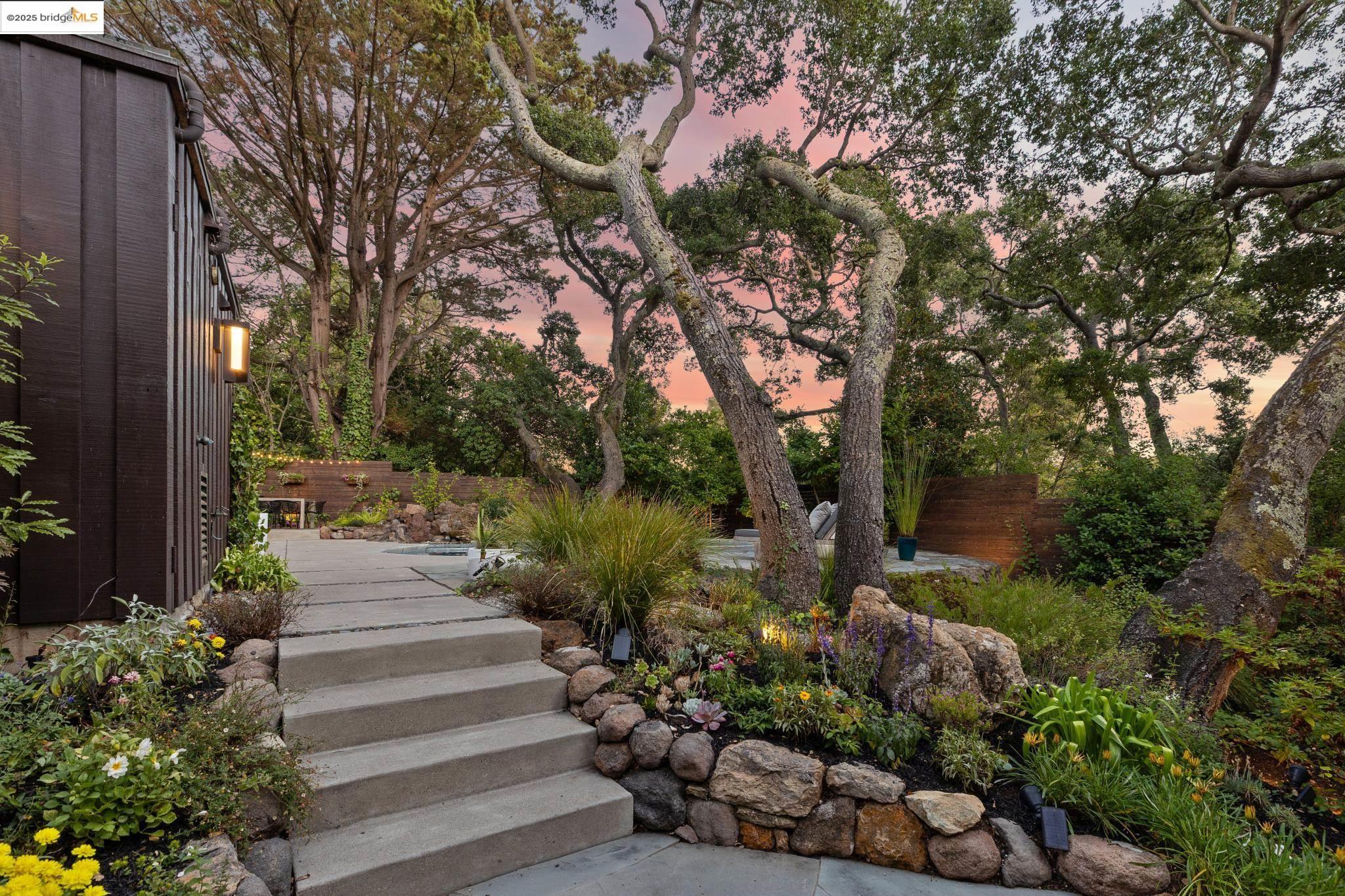 252 The Uplands, Berkeley